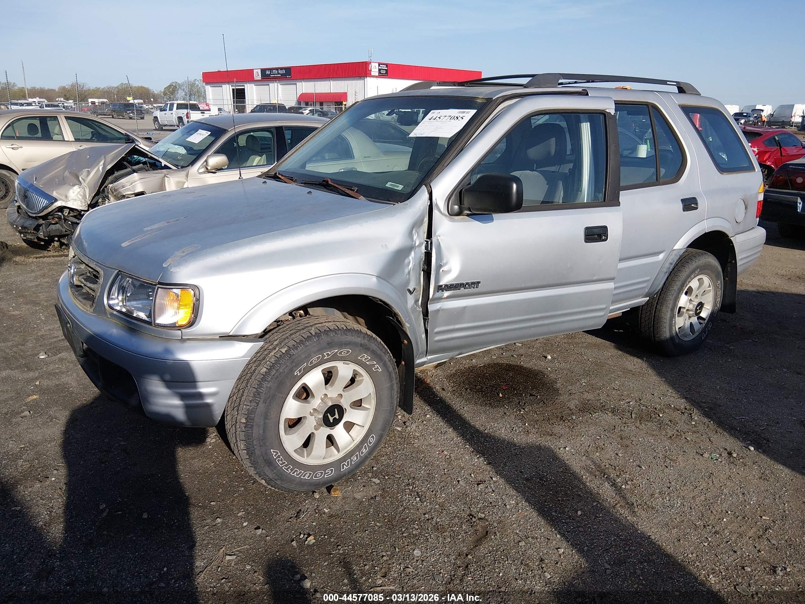 2000 Honda Passport Ex/lx Silver vin: 4S6DM58W9Y4409617