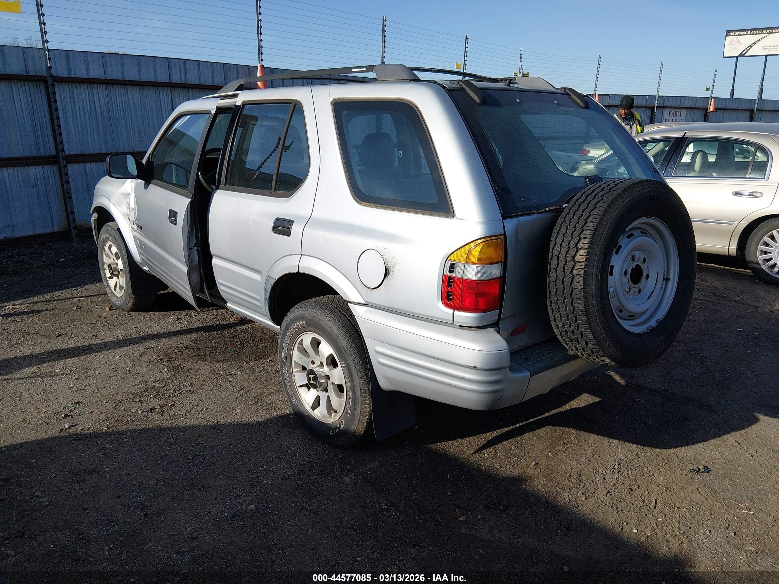 2000 Honda Passport Ex/lx Silver vin: 4S6DM58W9Y4409617