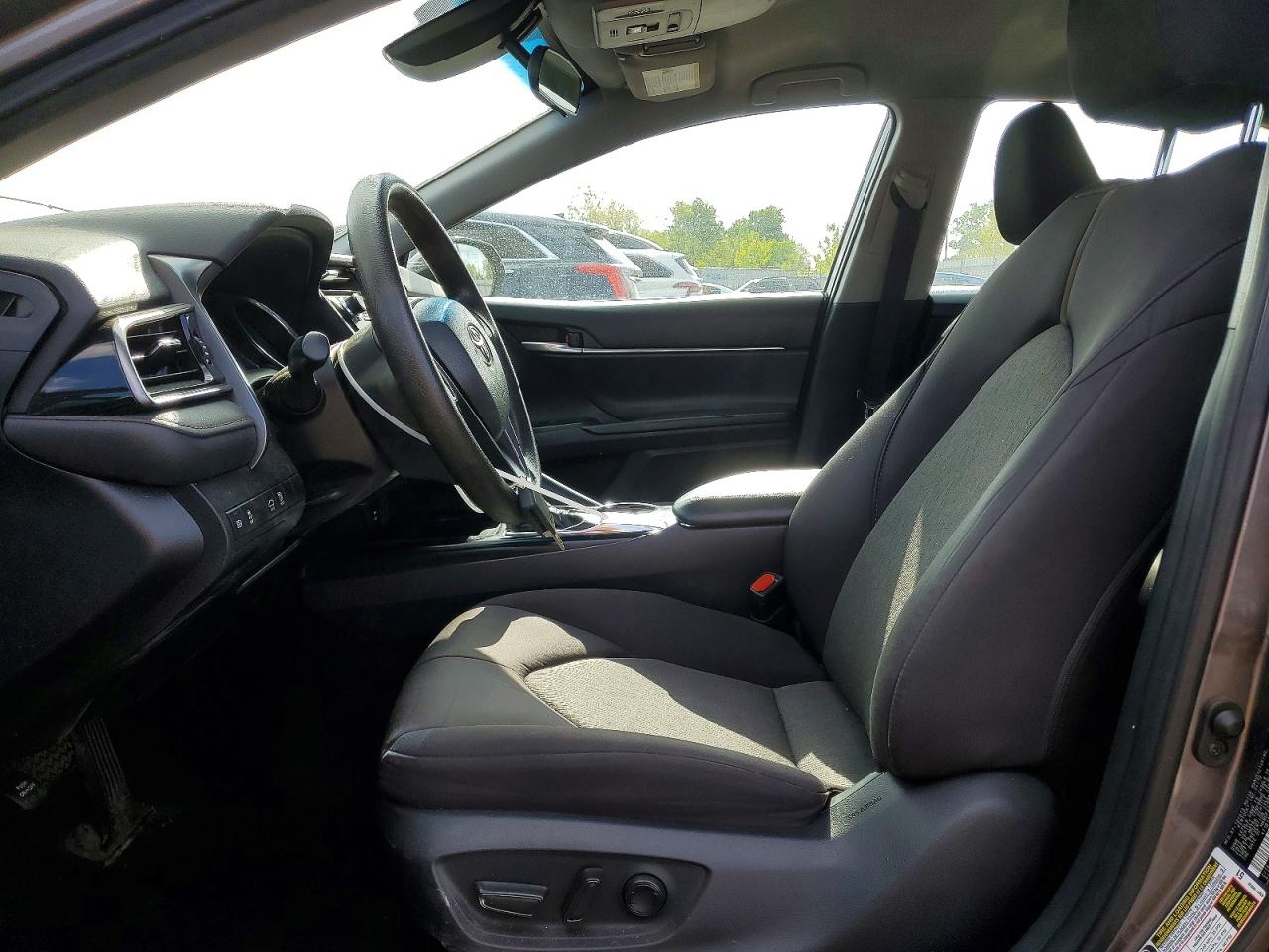 2019 Toyota Camry Le Серый vin: 4T1B11HK0KU786181