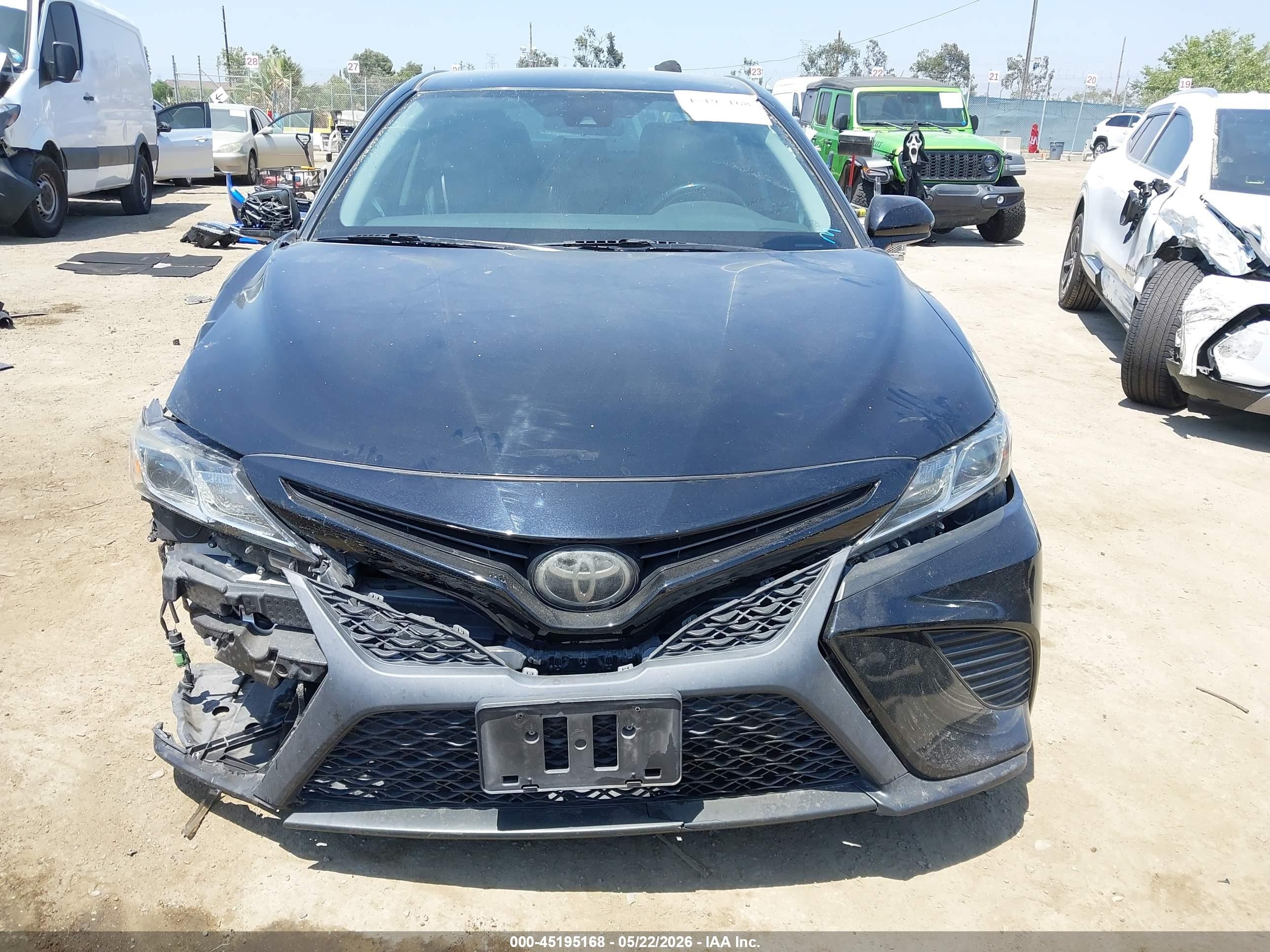 2019 Toyota Camry Se Черный vin: 4T1B11HK2KU204114