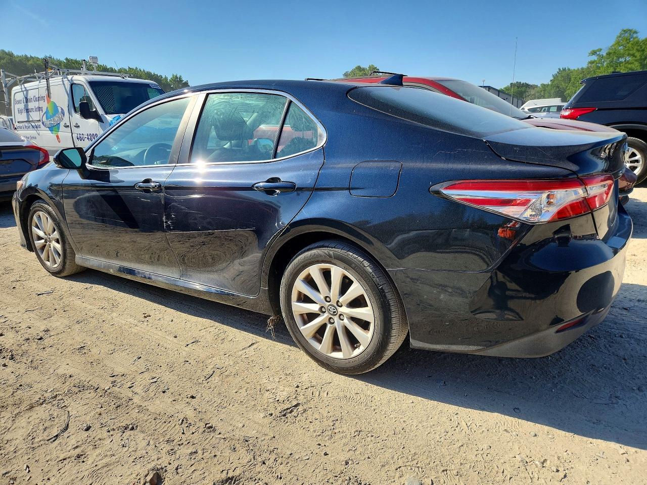 2019 Toyota Camry Le Teal vin: 4T1B11HK2KU238182