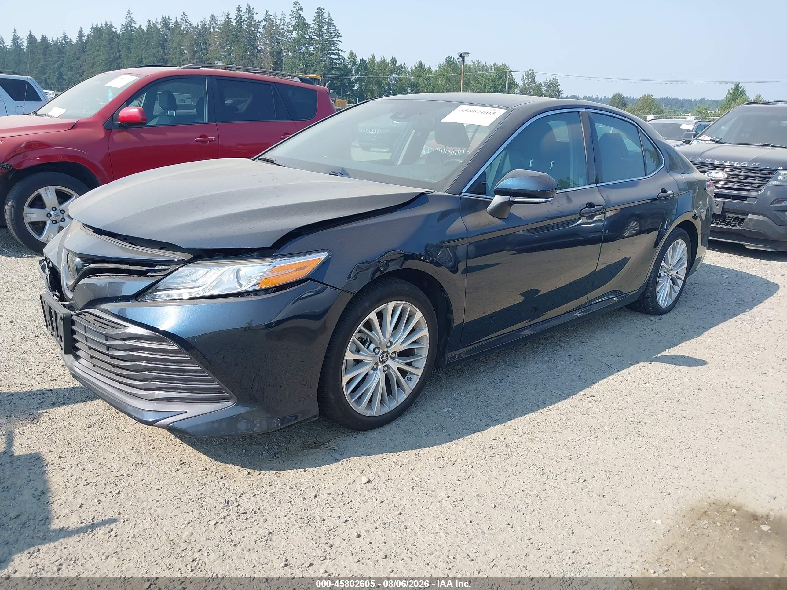2019 Toyota Camry Xle Blue vin: 4T1B11HK2KU740660