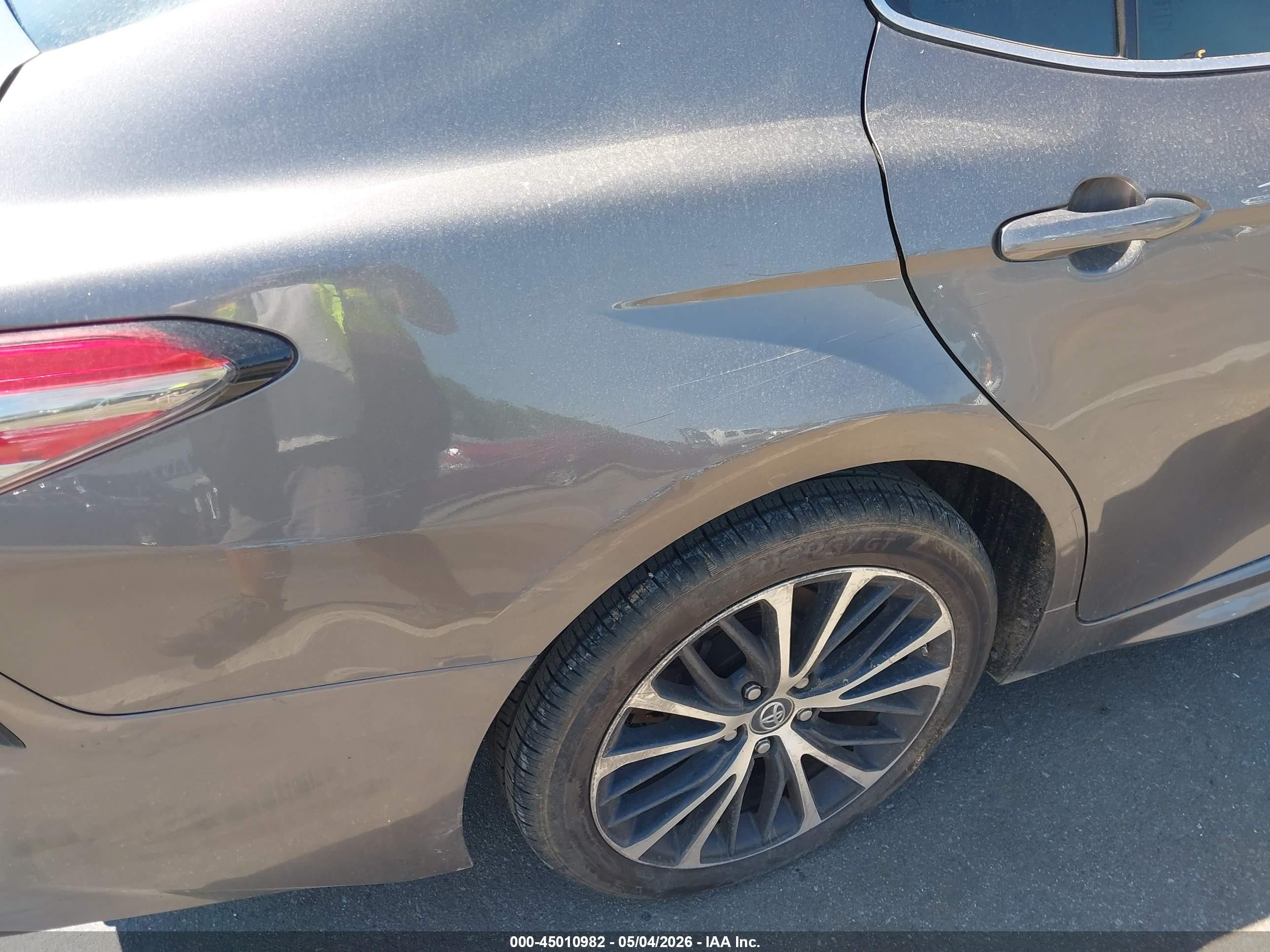 2019 Toyota Camry Se Gray vin: 4T1B11HK3KU174881