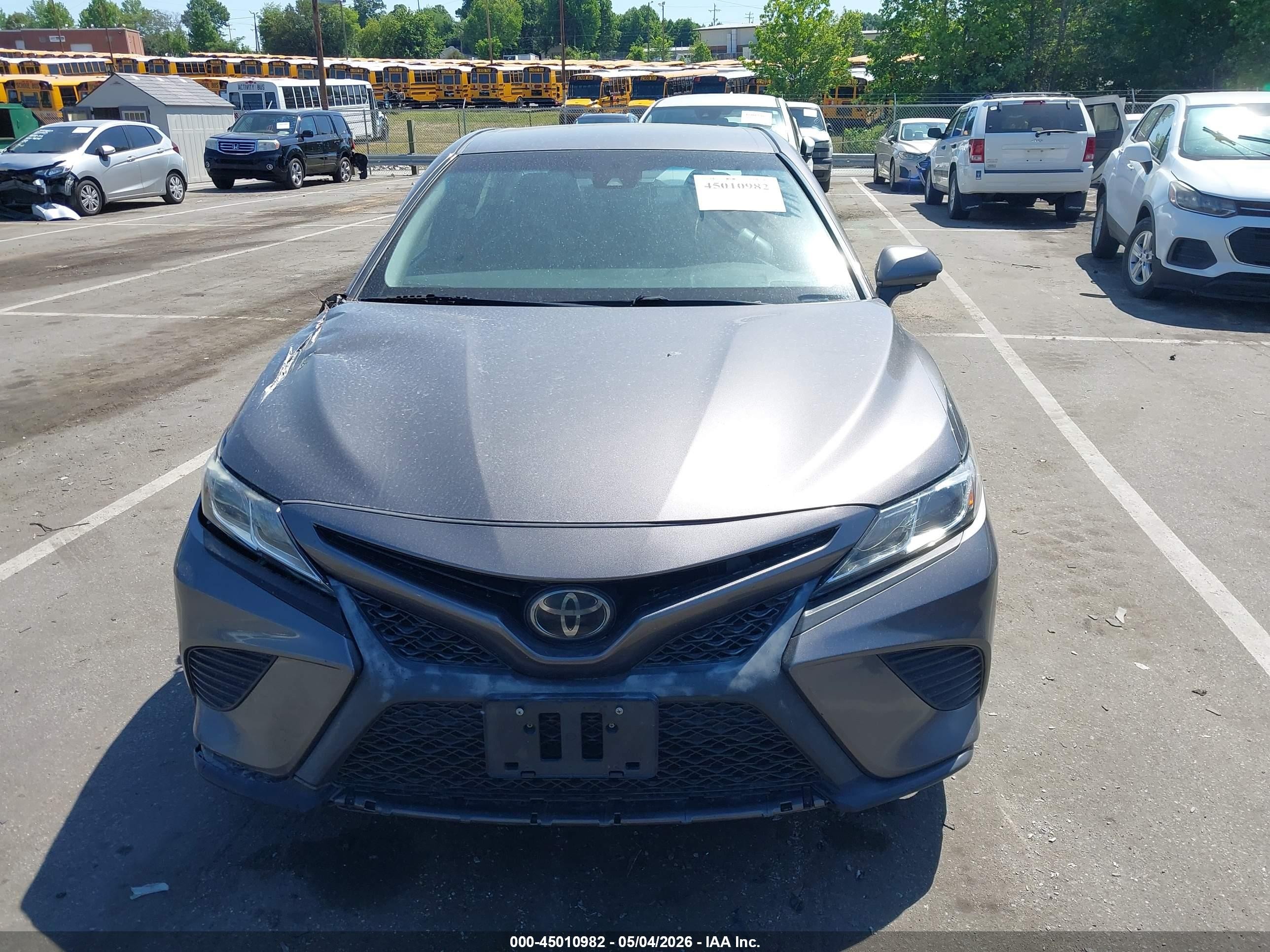 2019 Toyota Camry Se Gray vin: 4T1B11HK3KU174881
