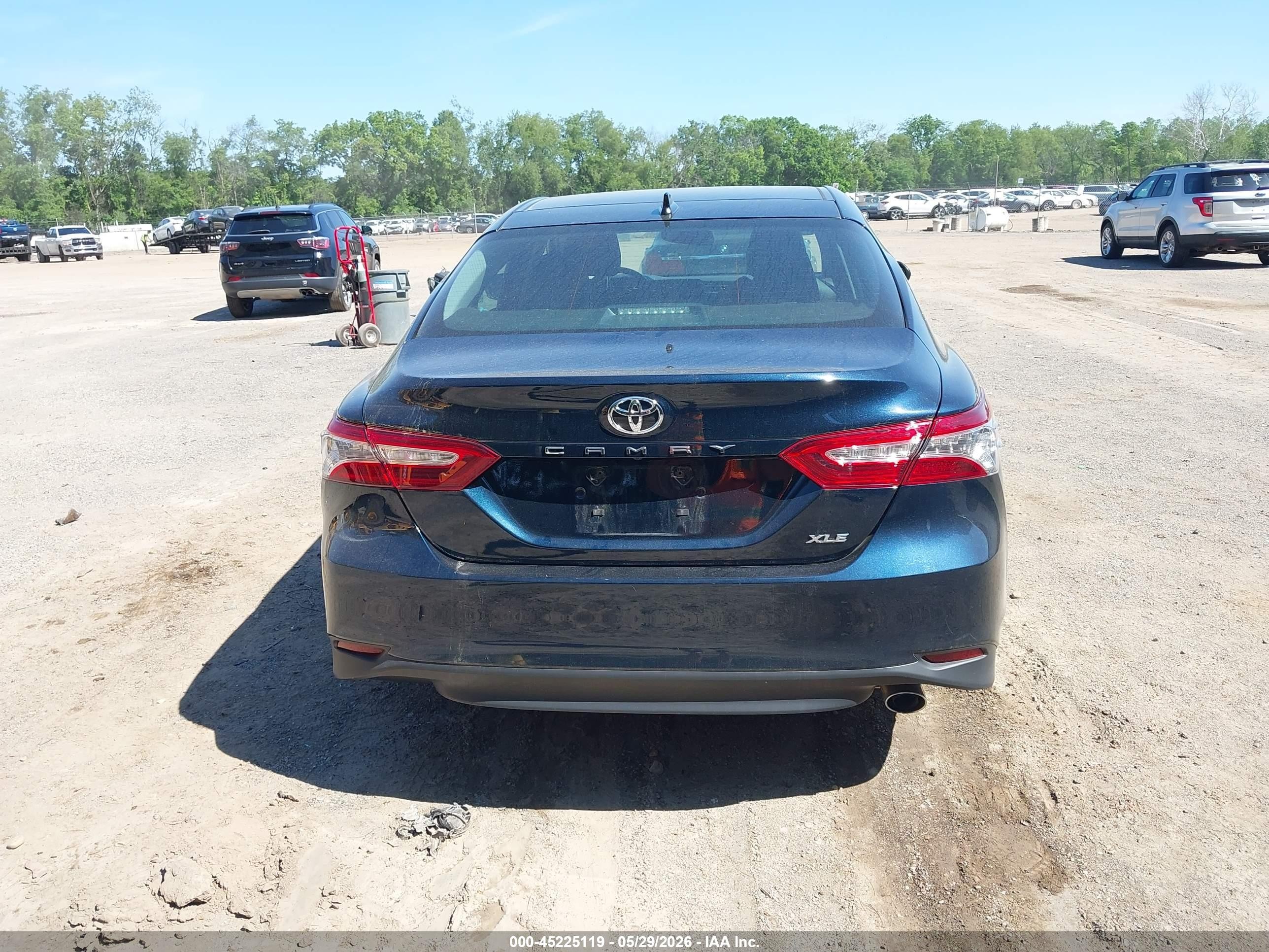 2019 Toyota Camry Xle Черный vin: 4T1B11HK3KU828648