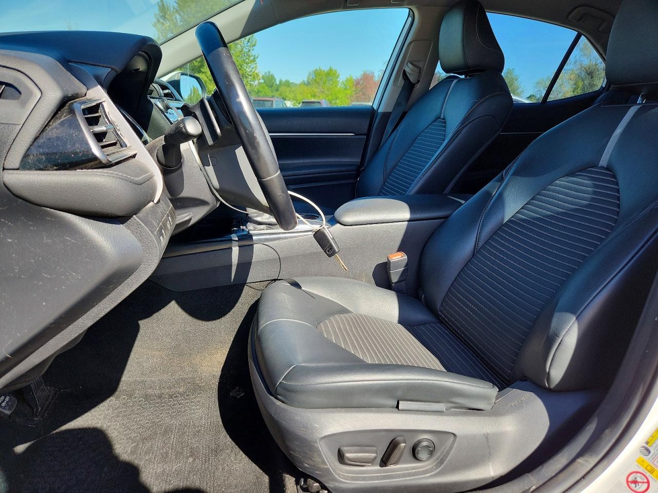 2019 Toyota Camry Se White vin: 4T1B11HK4KU730888