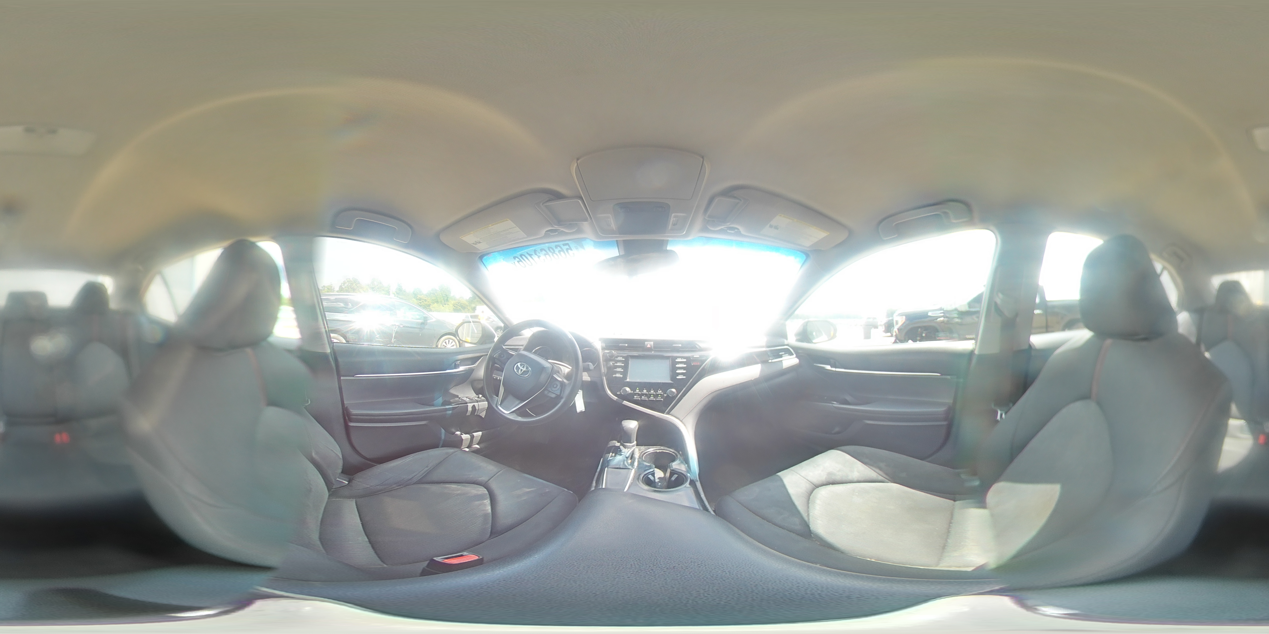 2018 Toyota Camry Le White vin: 4T1B11HK5JU089748