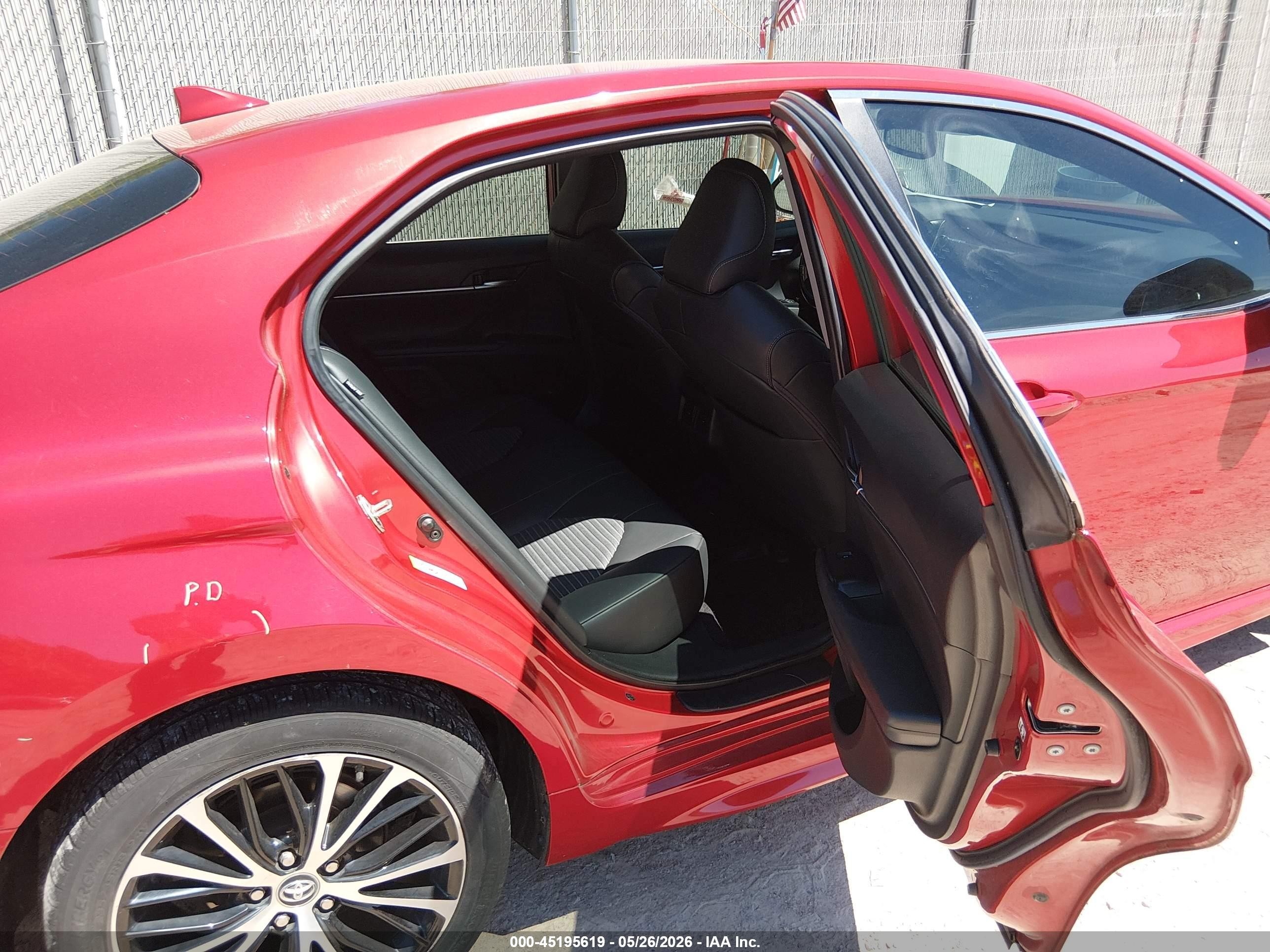 2019 Toyota Camry Se Red vin: 4T1B11HK5KU221246