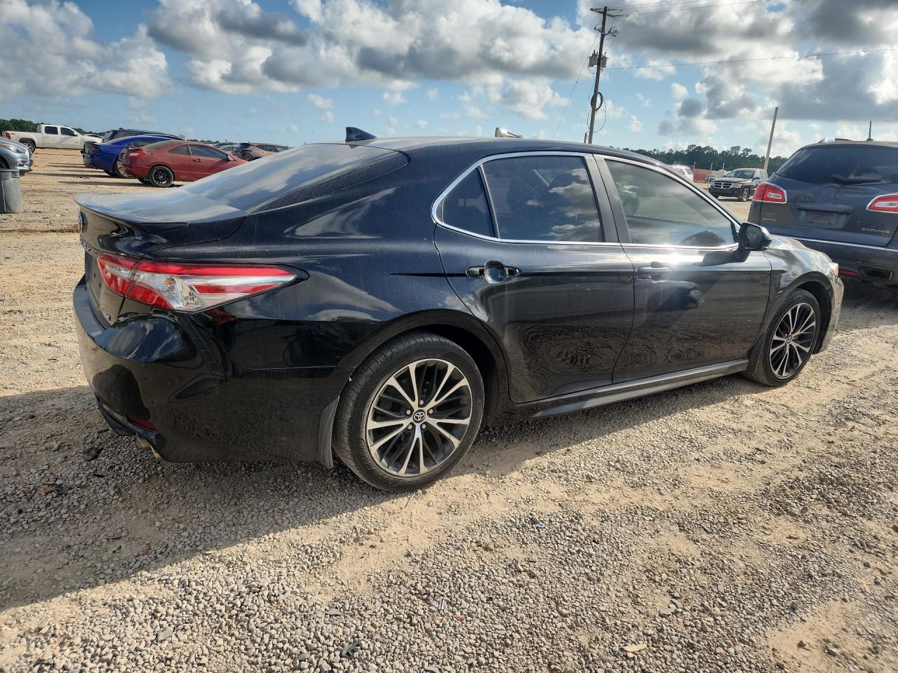 2019 Toyota Camry Se Black vin: 4T1B11HK5KU698033 Damage: Right Qtr Panel, Dent(S) W/No Paint Dmg, < 1/8 Inch
