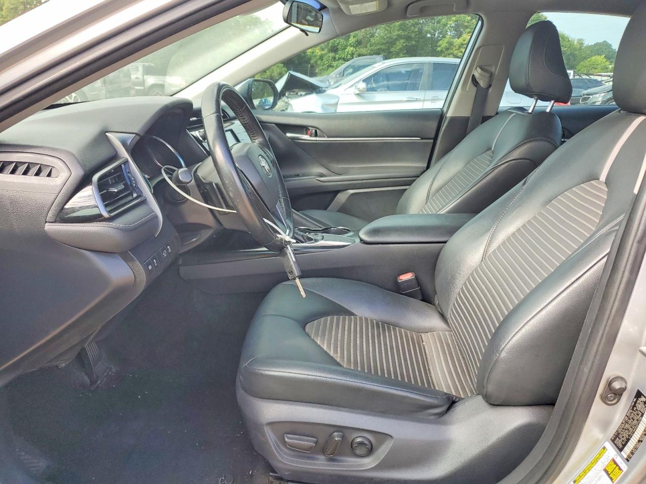 2019 Toyota Camry Se Gray vin: 4T1B11HK5KU775709