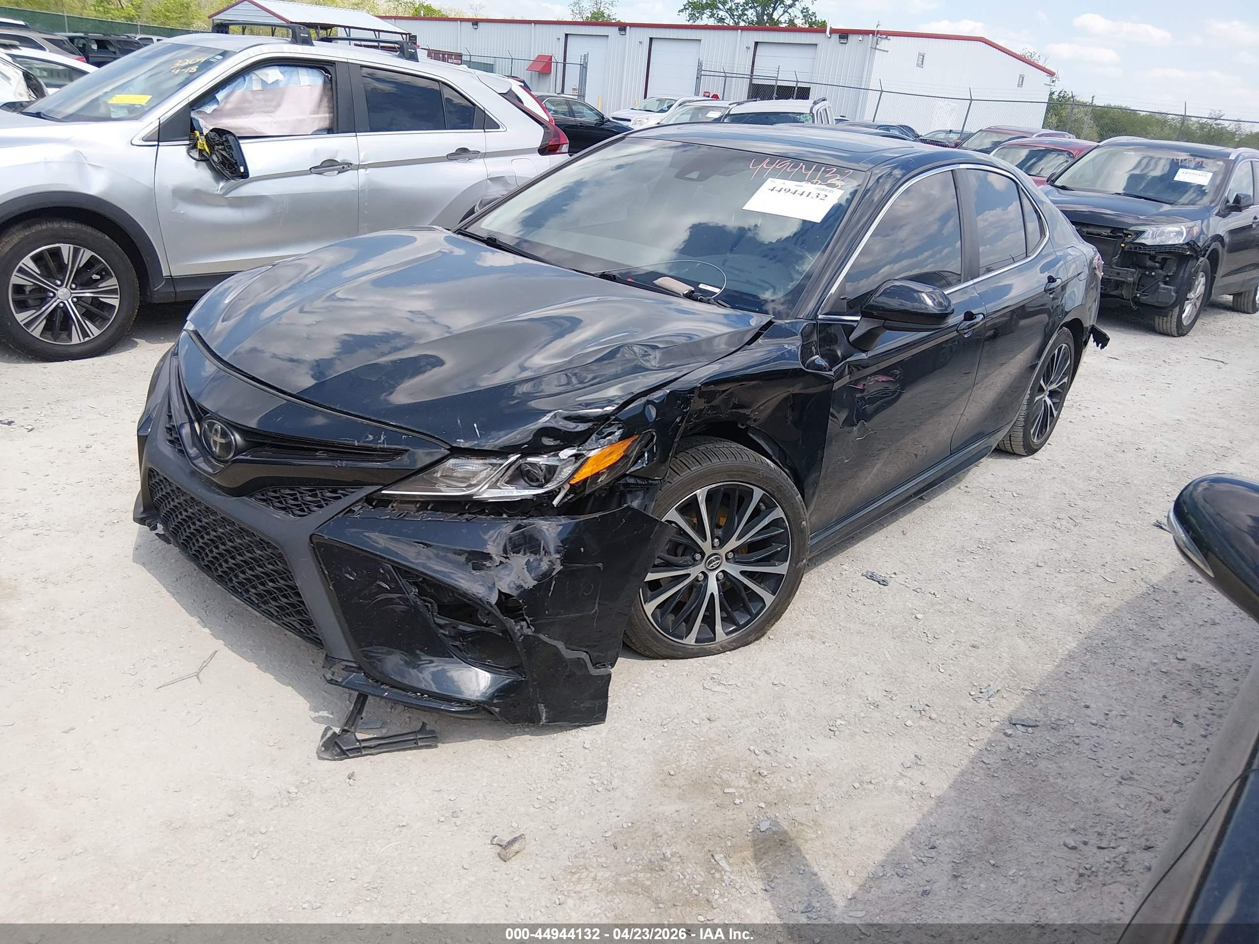 2019 Toyota Camry Se Черный vin: 4T1B11HK6KU842835