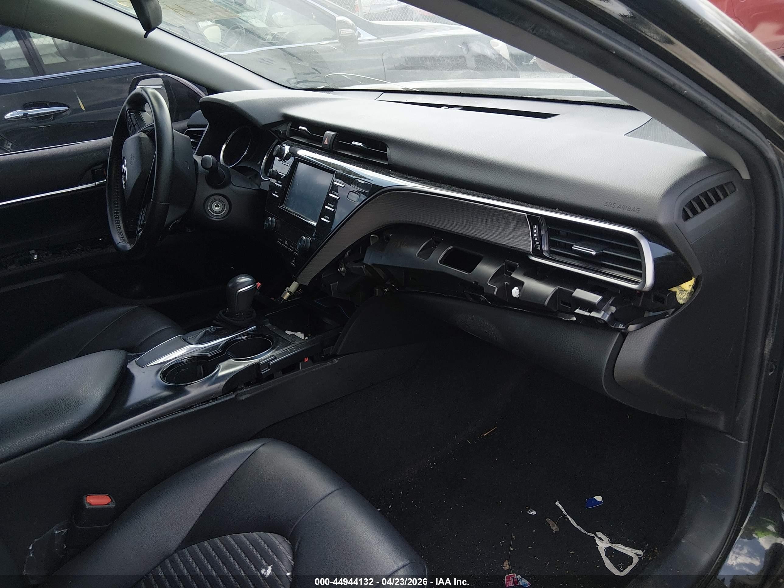 2019 Toyota Camry Se Черный vin: 4T1B11HK6KU842835
