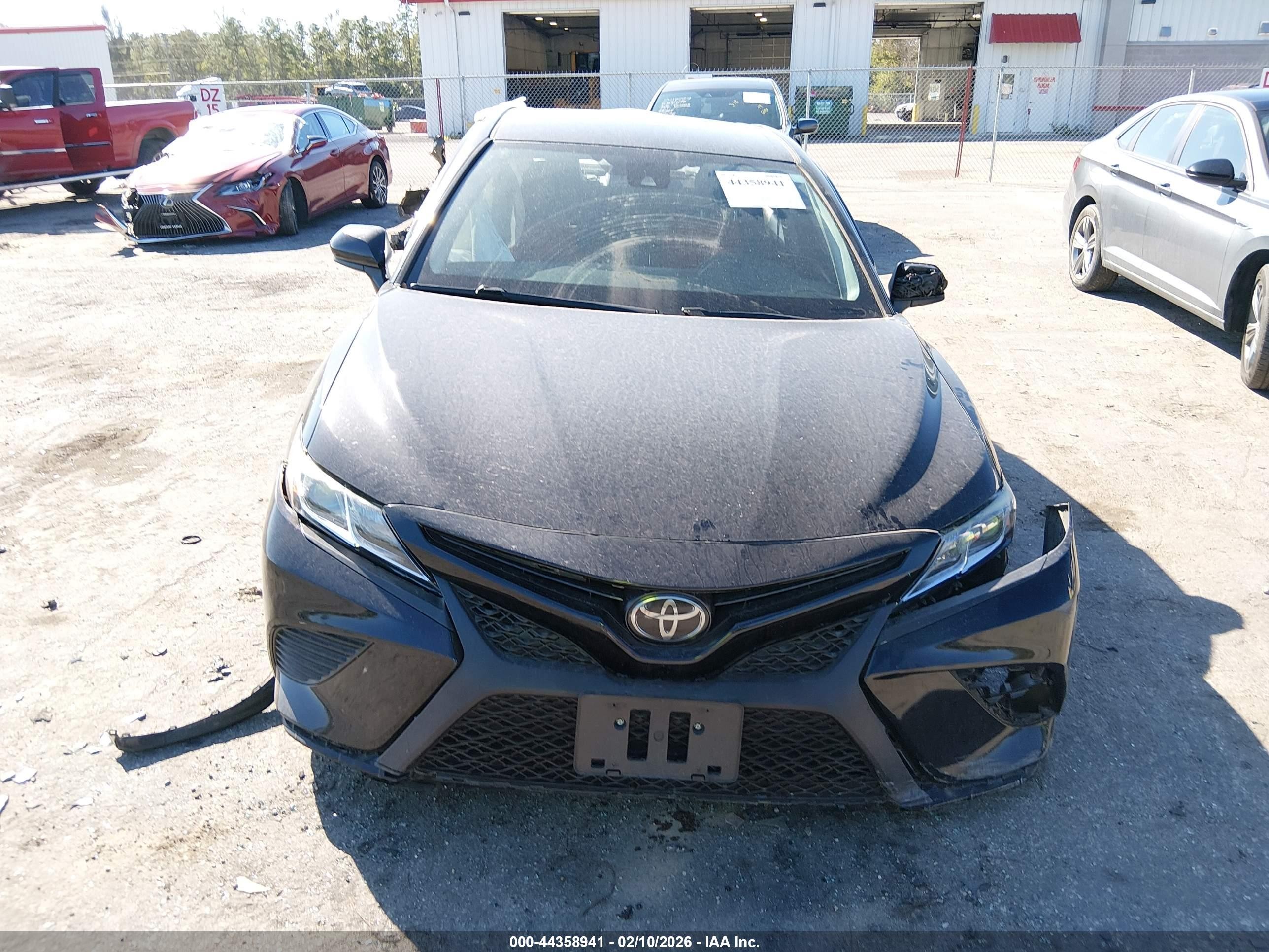 2019 Toyota Camry Se Черный vin: 4T1B11HK7KU293677