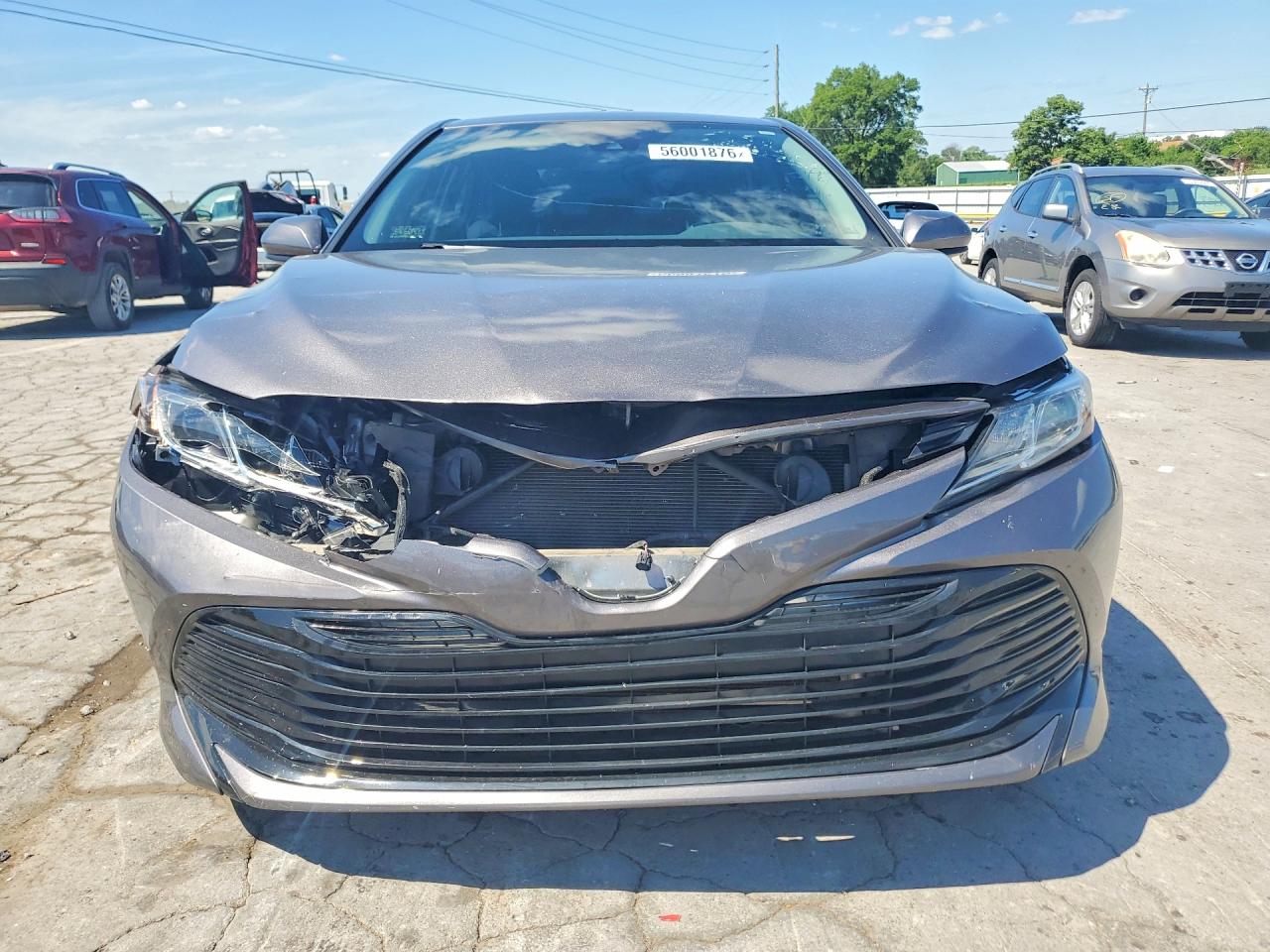 2019 Toyota Camry Le Gray vin: 4T1B11HK7KU688149