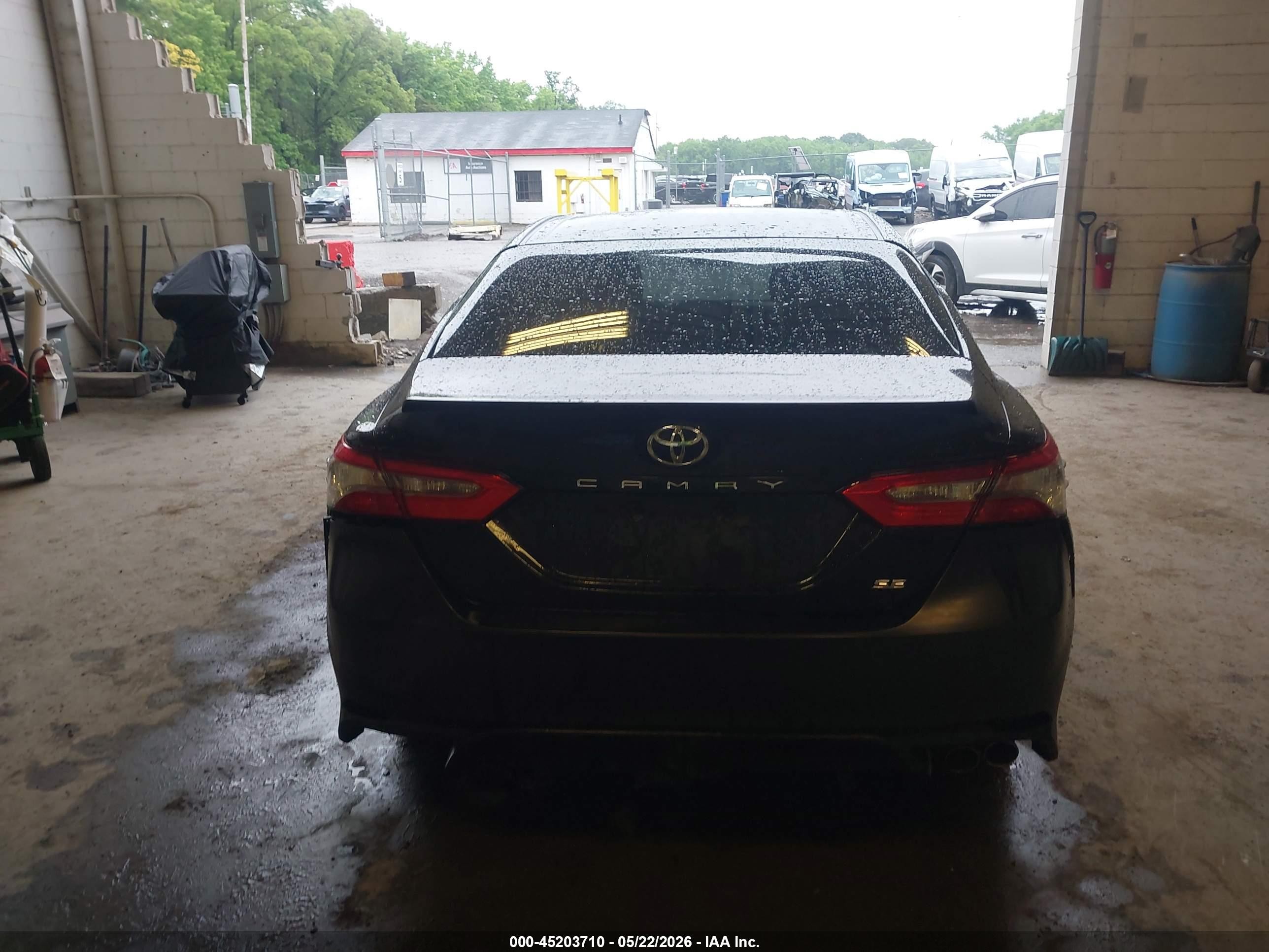 2018 Toyota Camry Se Black vin: 4T1B11HK9JU569226