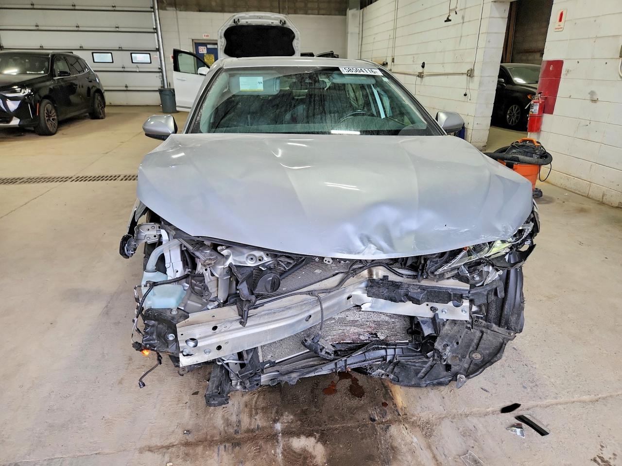 2019 Toyota Camry Se Silver vin: 4T1B11HK9KU201422