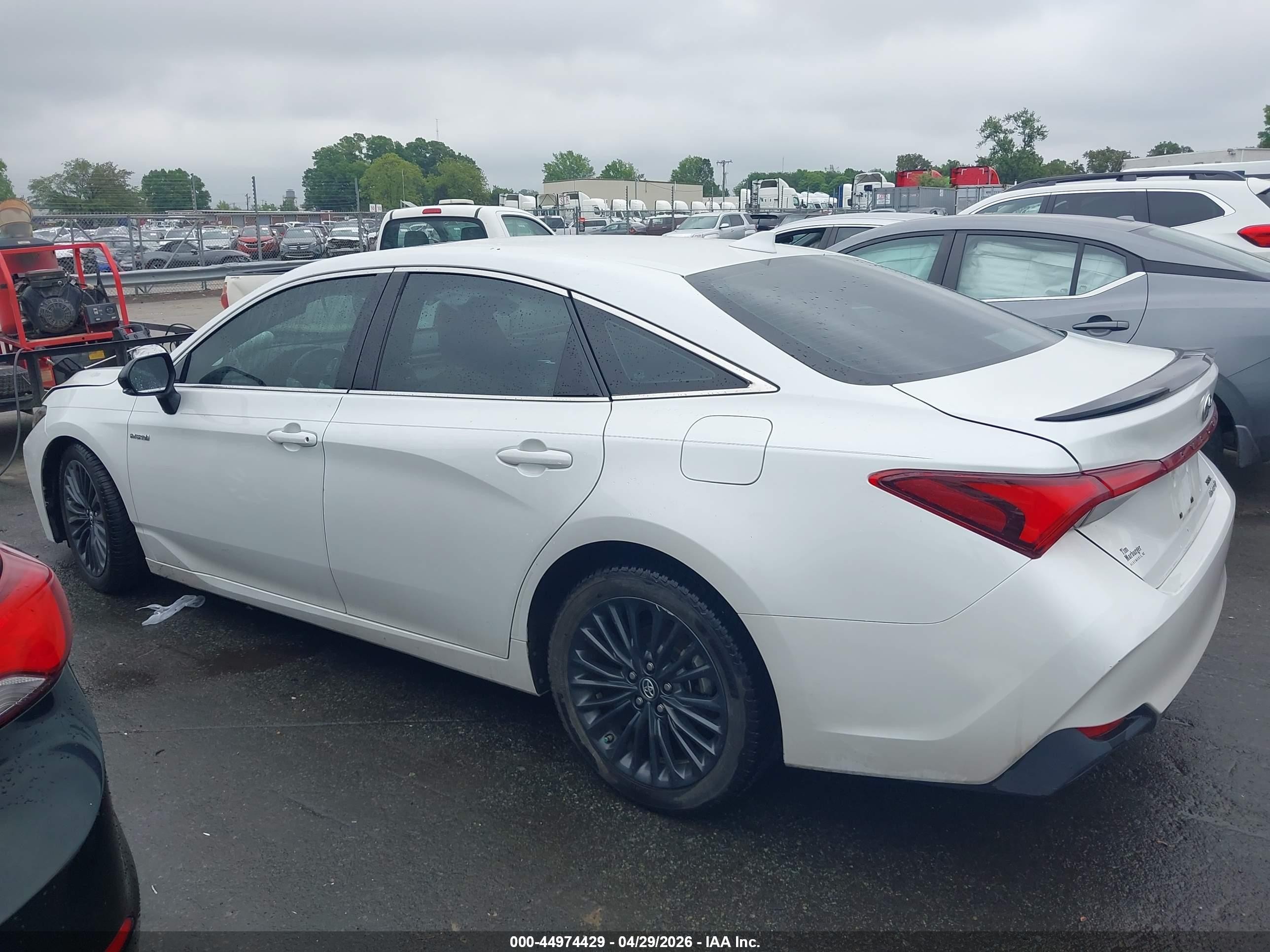 2019 Toyota Avalon Hybrid Xse White vin: 4T1B21FB8KU004127