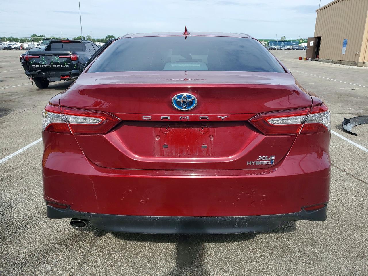 2019 Toyota Camry Hybrid Xle Красный vin: 4T1B21HK4KU518991