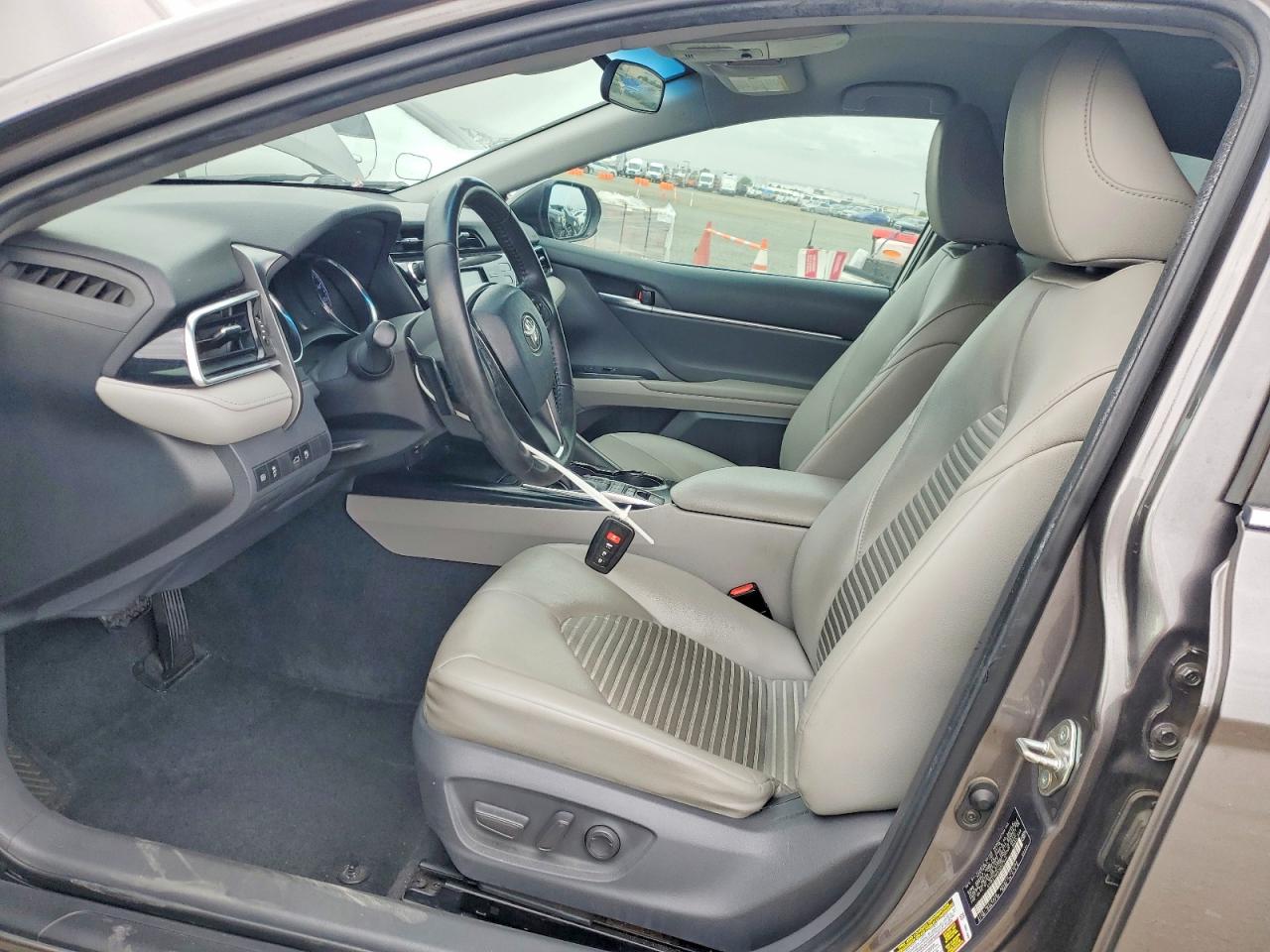 2018 Toyota Camry Hybrid Se Gray vin: 4T1B21HK5JU507545