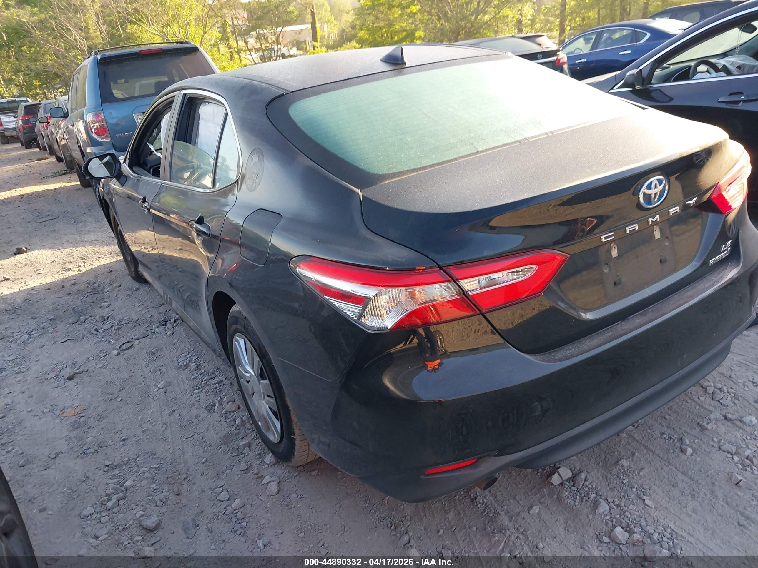 2019 Toyota Camry Hybrid Le Black vin: 4T1B31HK5KU516082