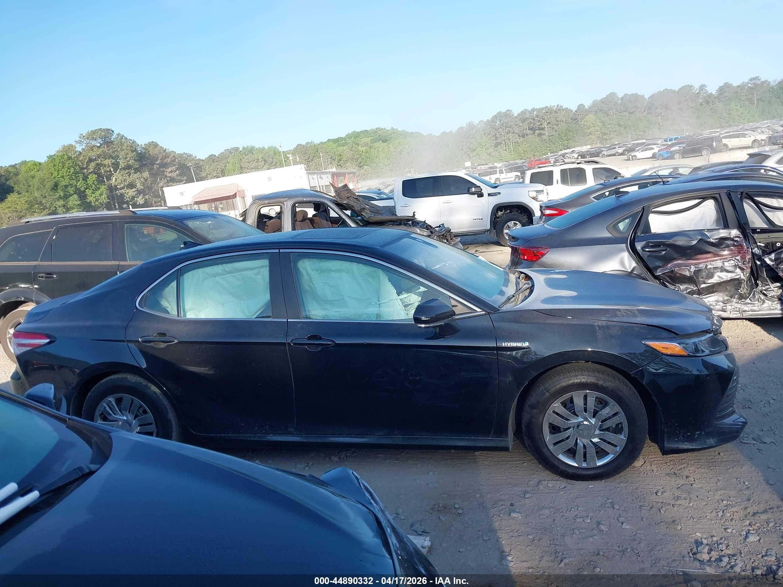 2019 Toyota Camry Hybrid Le Black vin: 4T1B31HK5KU516082