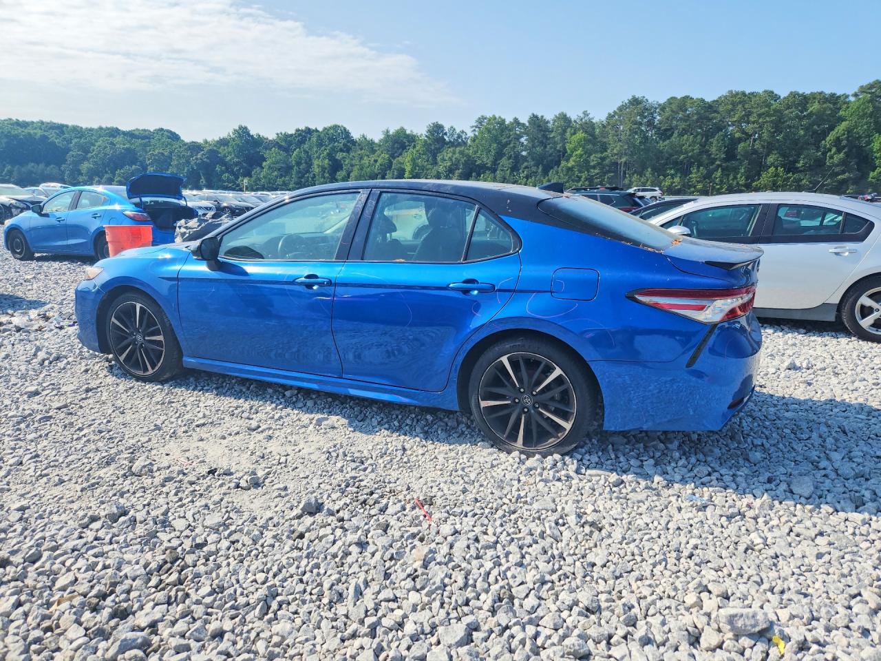 2019 Toyota Camry Xse Blue vin: 4T1B61HK2KU186344