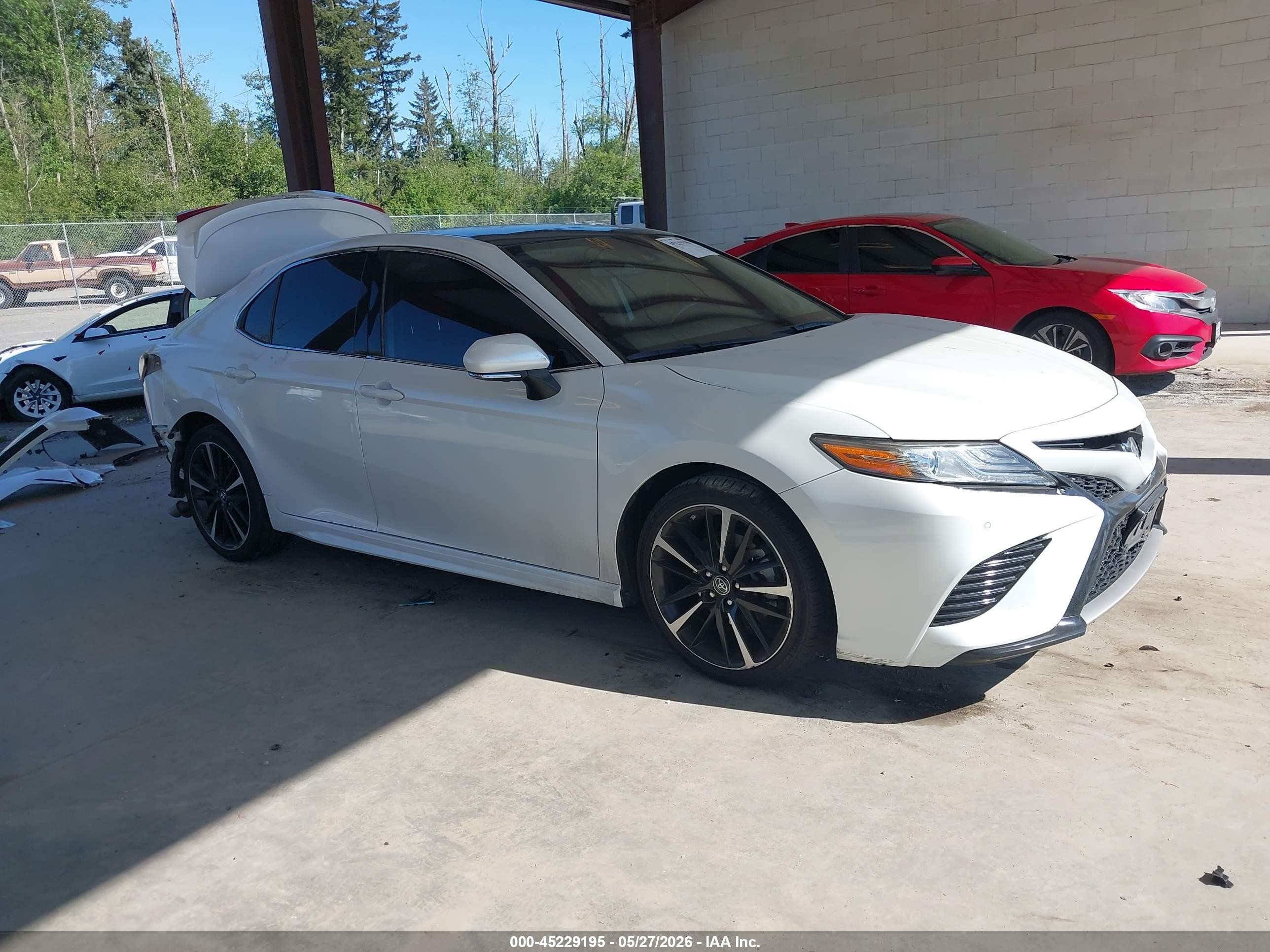 2019 Toyota Camry Xse White vin: 4T1B61HK3KU831504