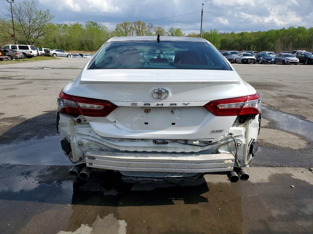 2018 Toyota Camry Xse White vin: 4T1B61HKXJU664802