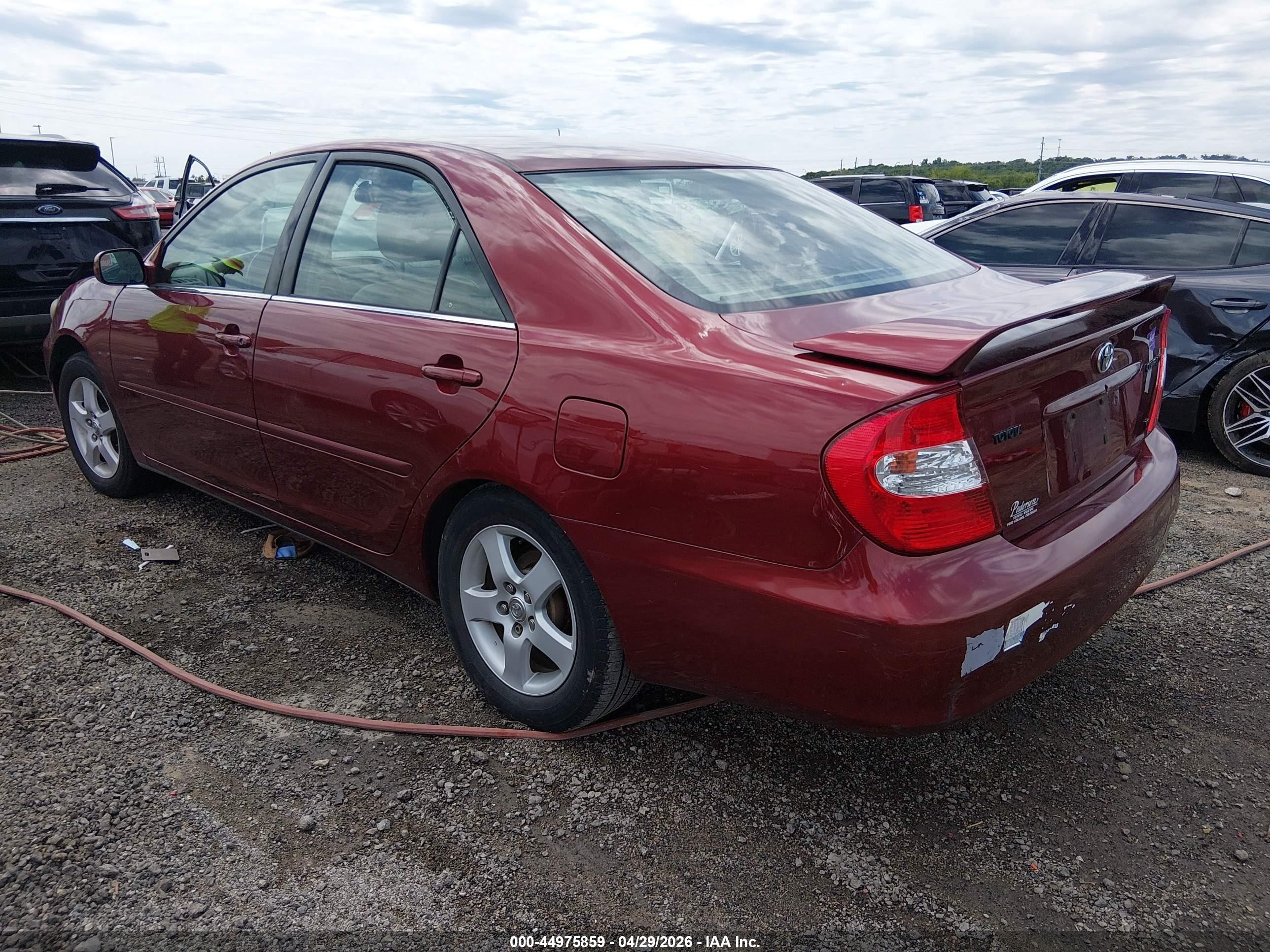 2004 Toyota Camry Se V6 Красный vin: 4T1BA30K34U501323