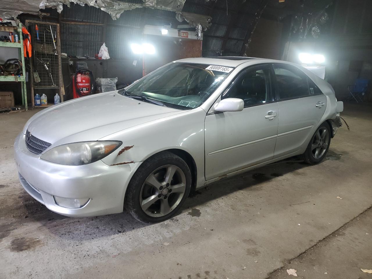 4T1BA32K15U509824