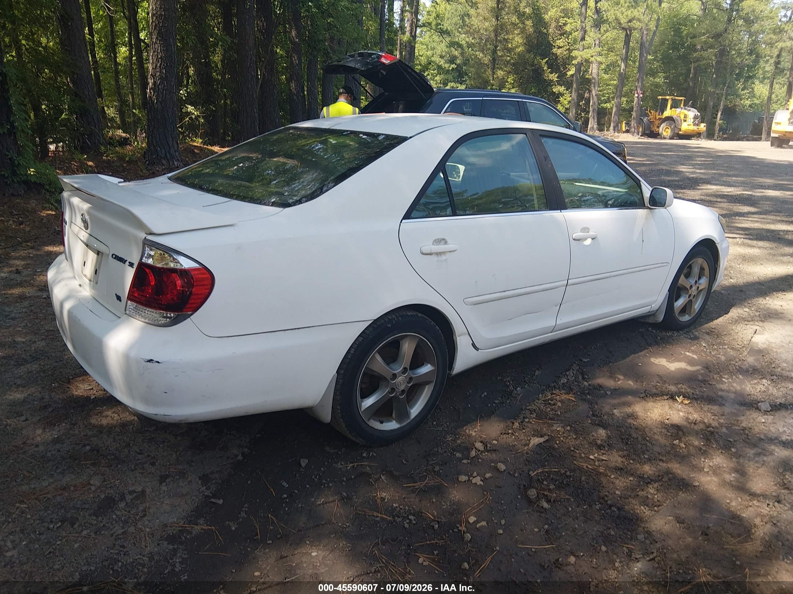 2005 Toyota Camry Se V6 White vin: 4T1BA32K35U506942