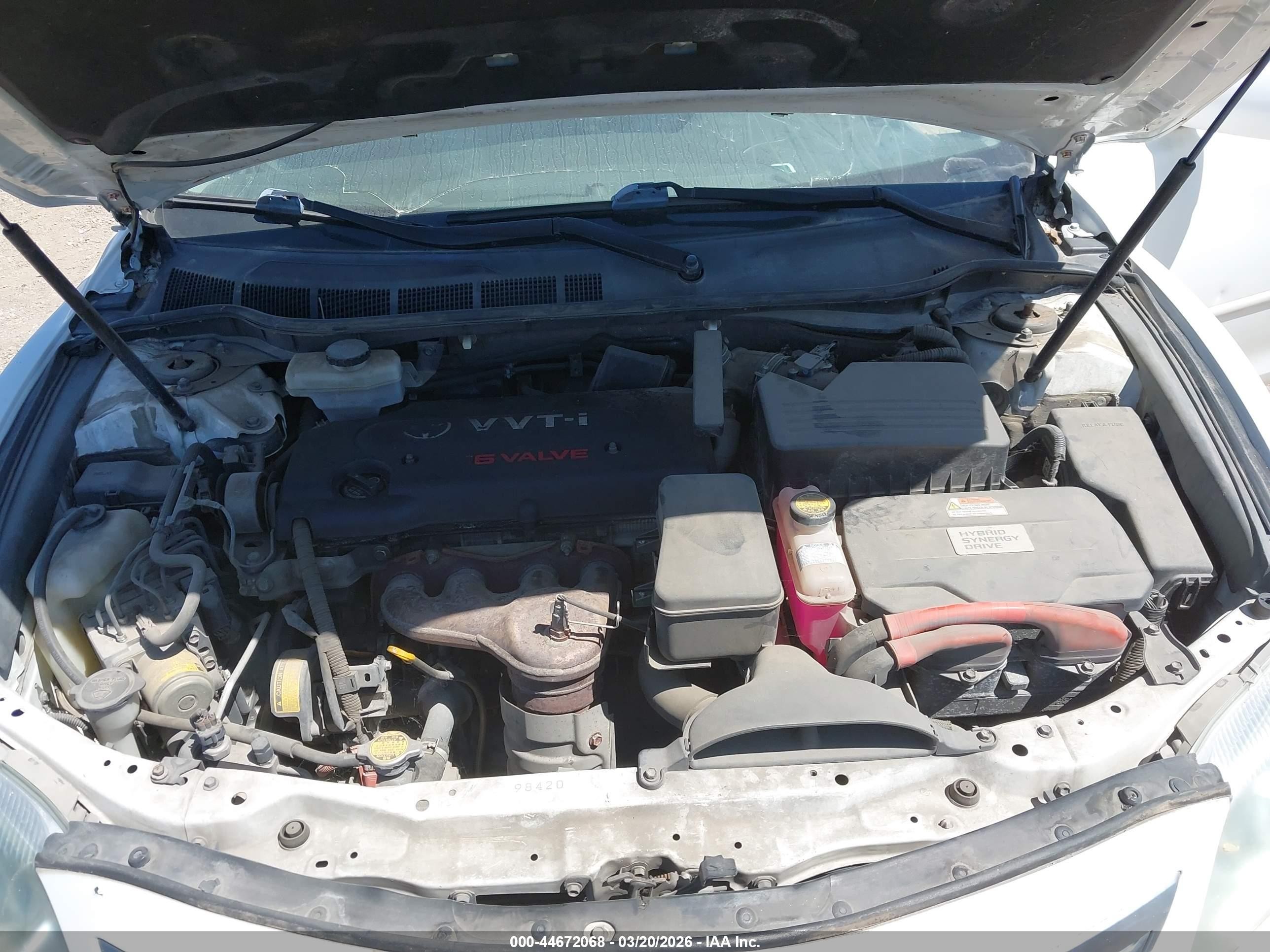 2011 Toyota Camry Hybrid   White vin: 4T1BB3EK0BU130754
