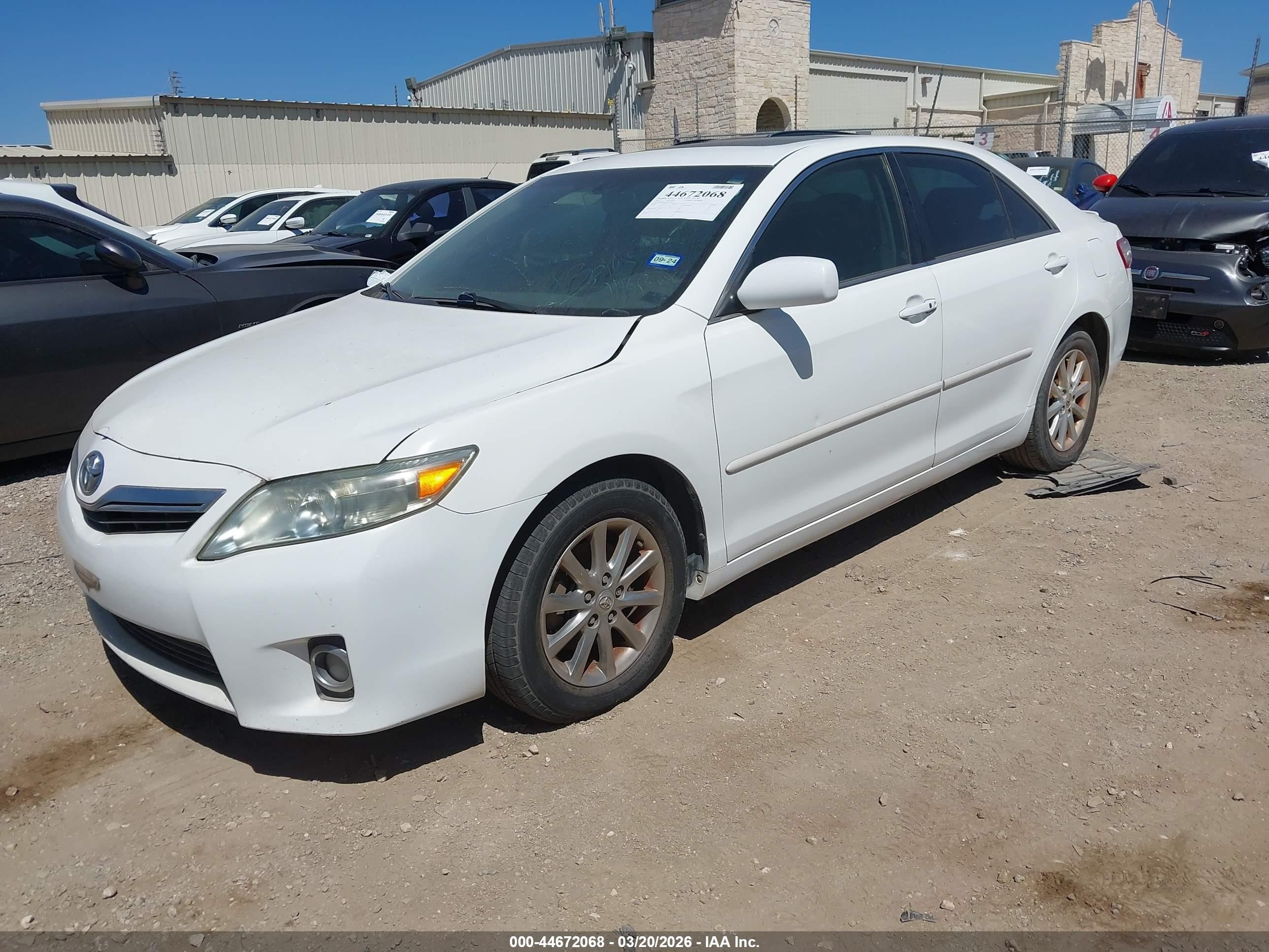 2011 Toyota Camry Hybrid   White vin: 4T1BB3EK0BU130754