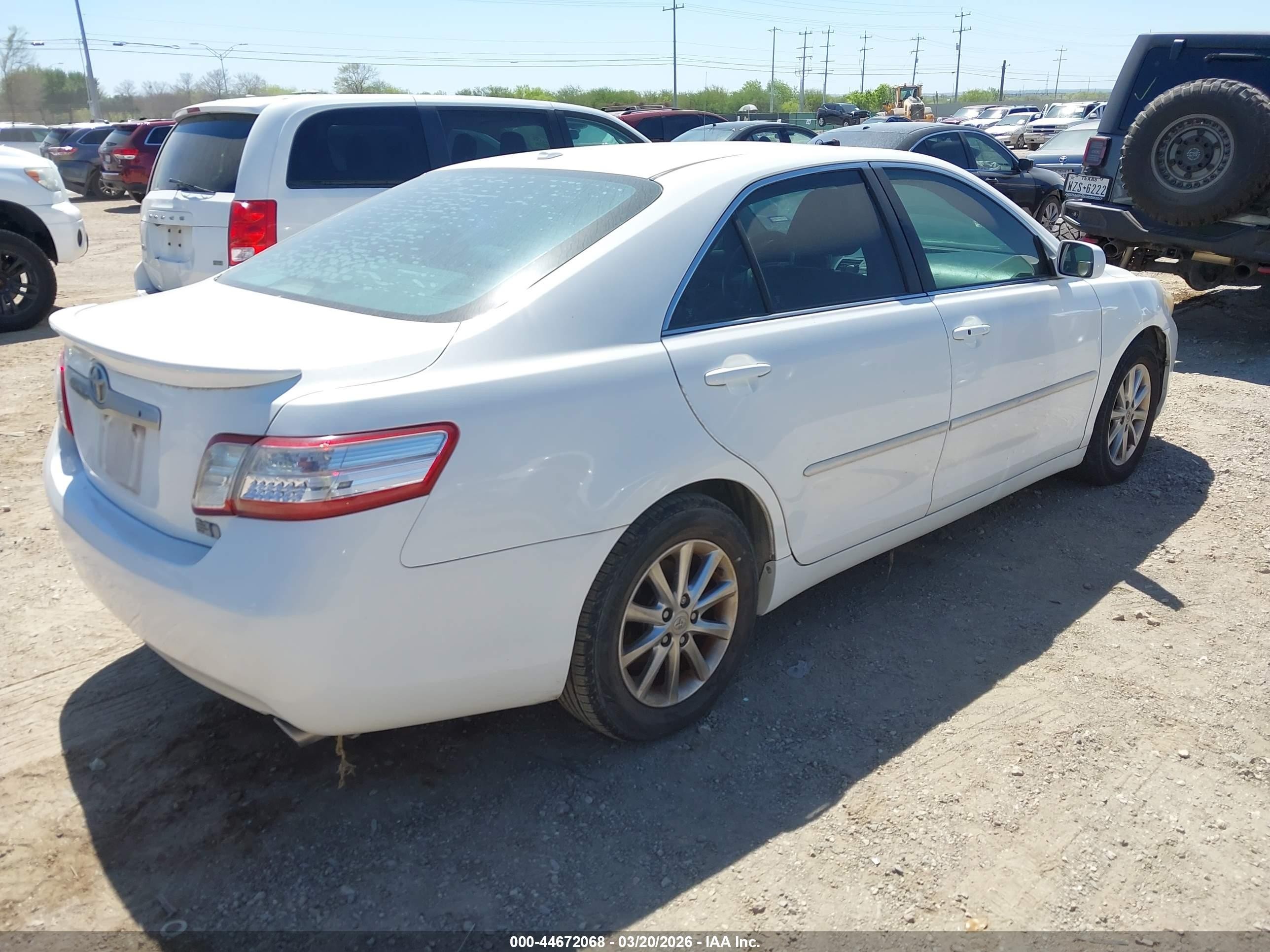 2011 Toyota Camry Hybrid   White vin: 4T1BB3EK0BU130754