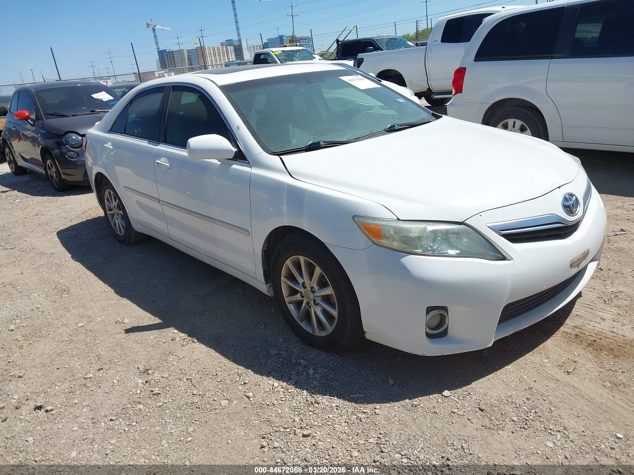 2011 Toyota Camry Hybrid   White vin: 4T1BB3EK0BU130754