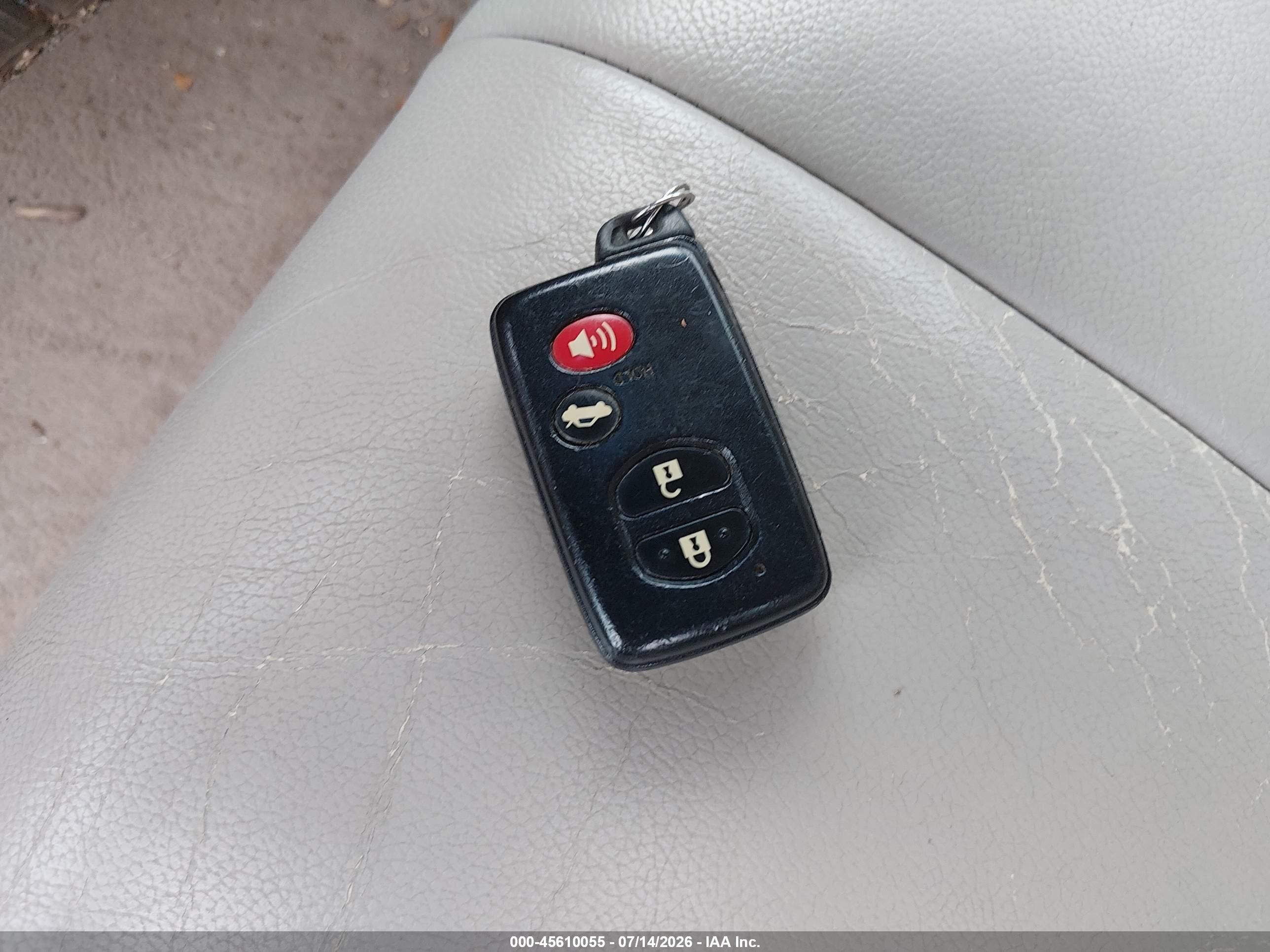 2011 Toyota Camry Hybrid   Light Blue vin: 4T1BB3EK0BU133458
