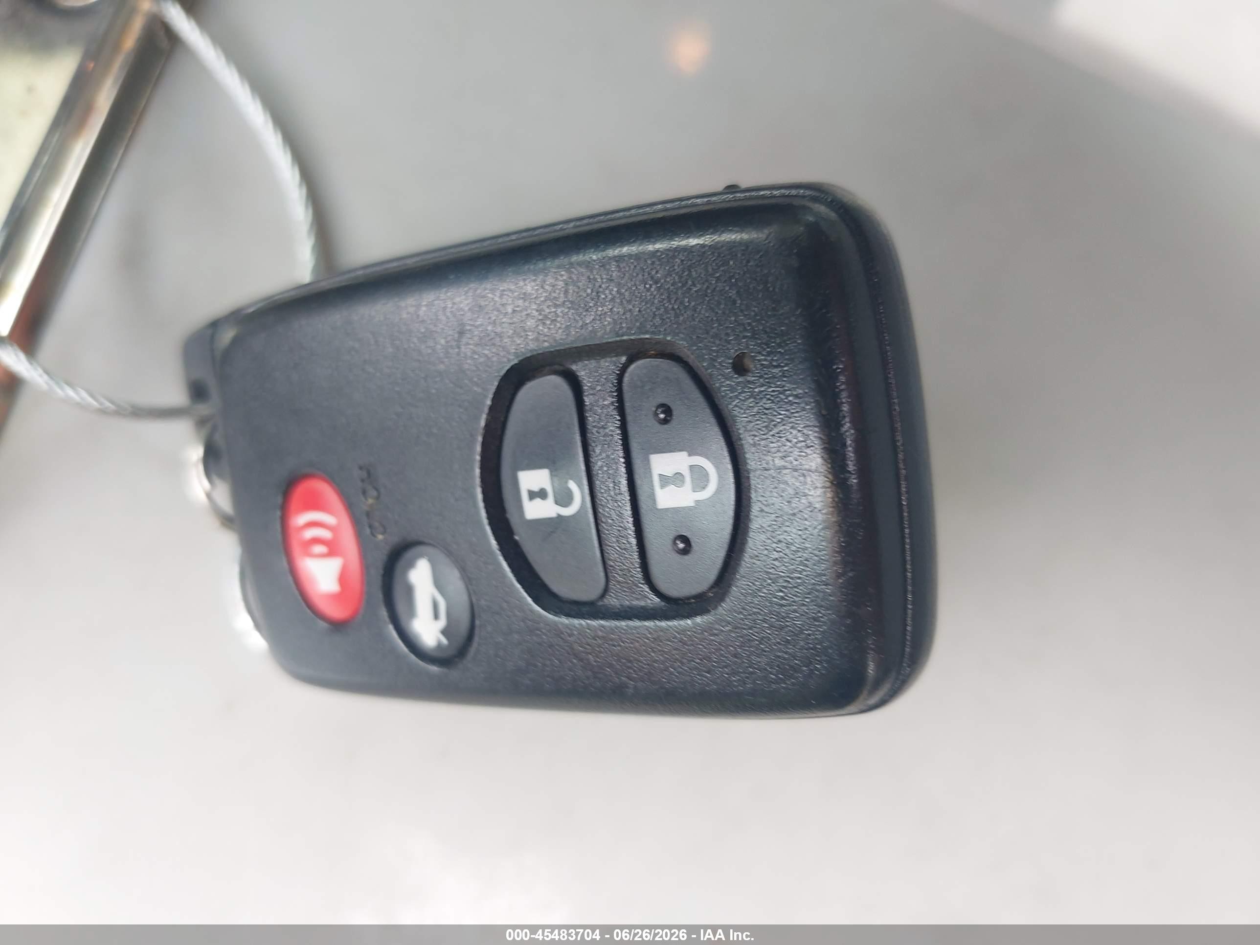 2011 Toyota Camry Hybrid   Silver vin: 4T1BB3EK0BU134156
