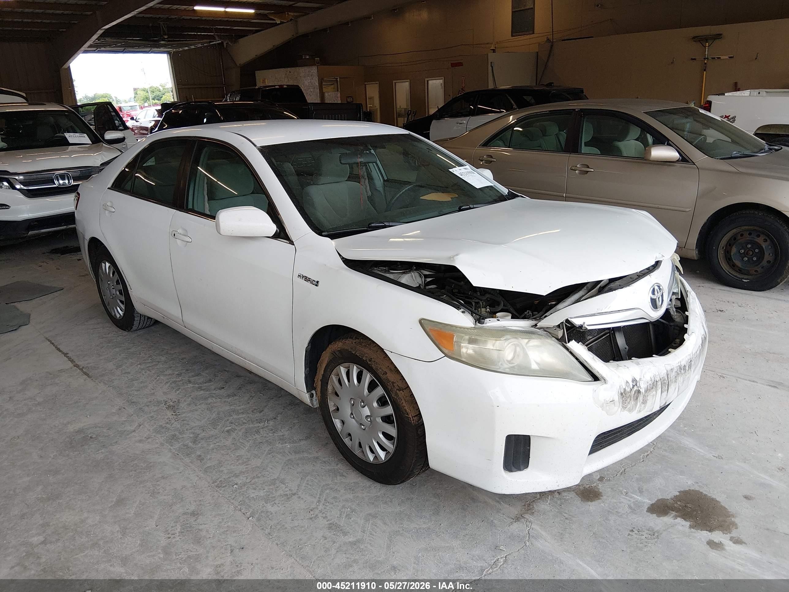 2011 Toyota Camry Hybrid   White vin: 4T1BB3EK0BU135792