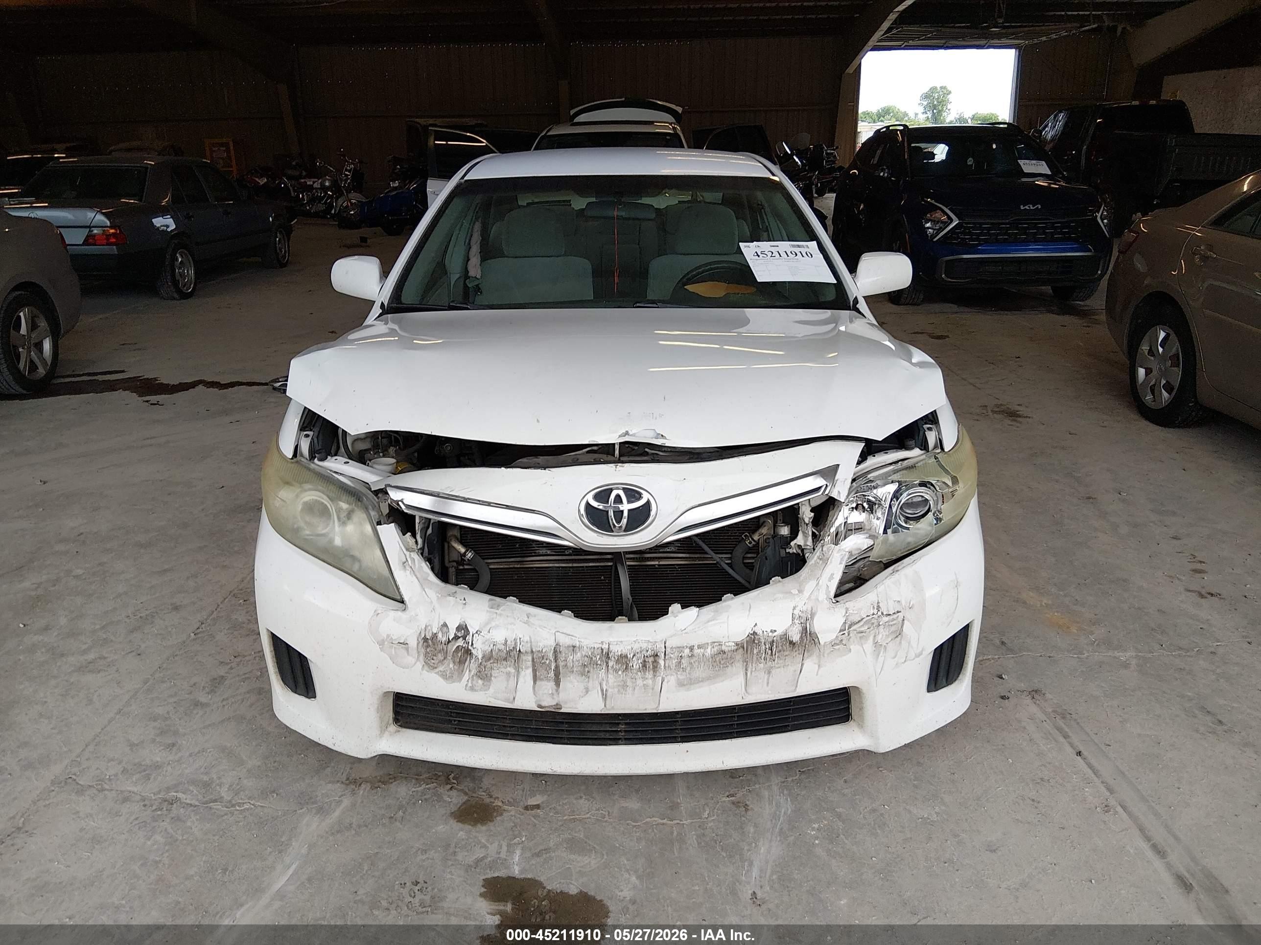 2011 Toyota Camry Hybrid   White vin: 4T1BB3EK0BU135792