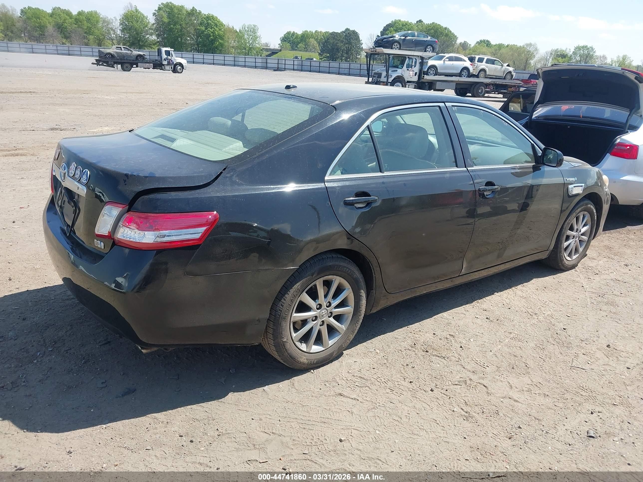 2011 Toyota Camry Hybrid   Black vin: 4T1BB3EK1BU139432