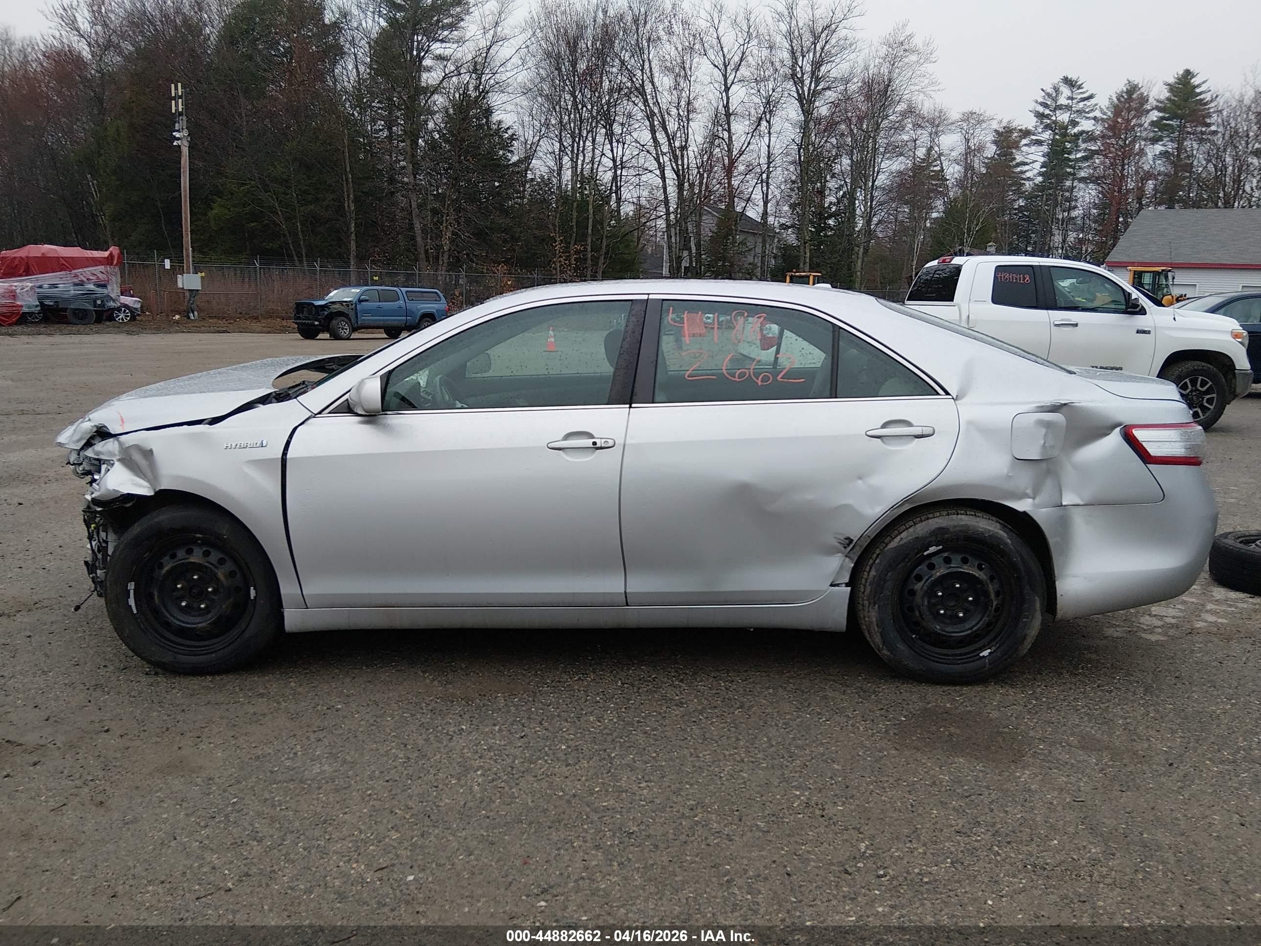 2011 Toyota Camry Hybrid   Silver vin: 4T1BB3EK1BU141584