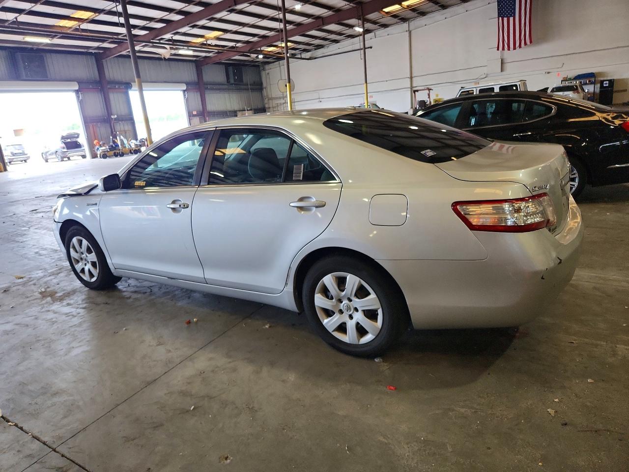 2011 Toyota Camry Hybrid Silver vin: 4T1BB3EK1BU142010