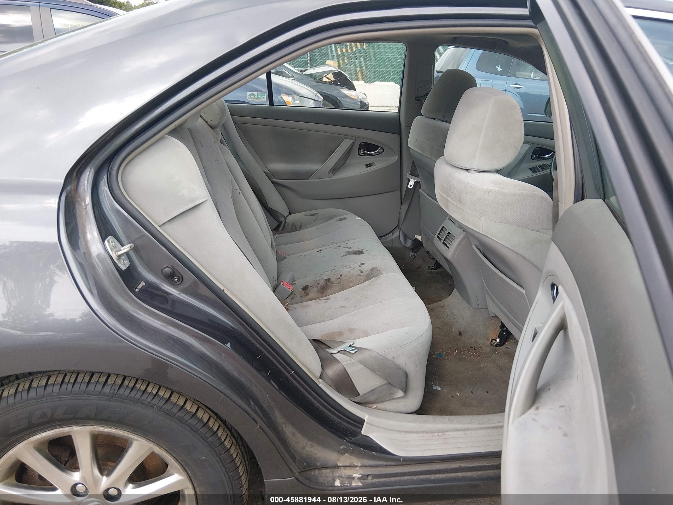 2010 Toyota Camry Hybrid   Gray vin: 4T1BB3EK2AU125652