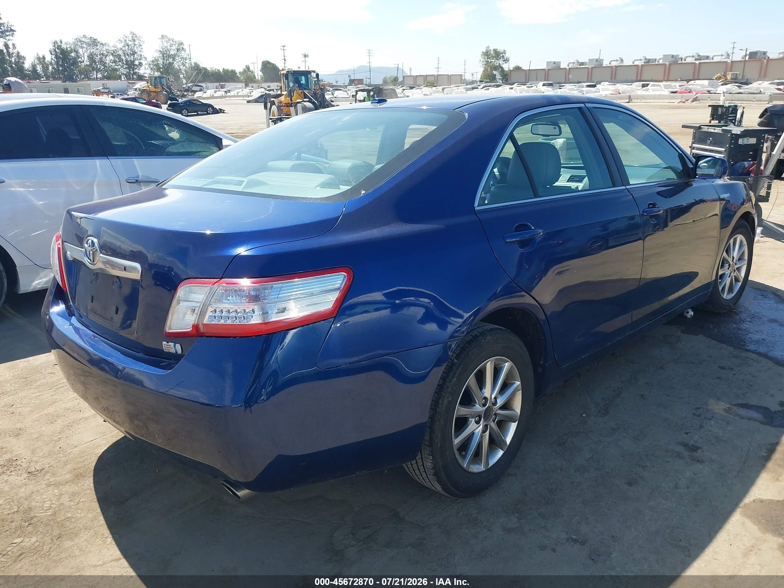 2011 Toyota Camry Hybrid   Blue vin: 4T1BB3EK2BU132005