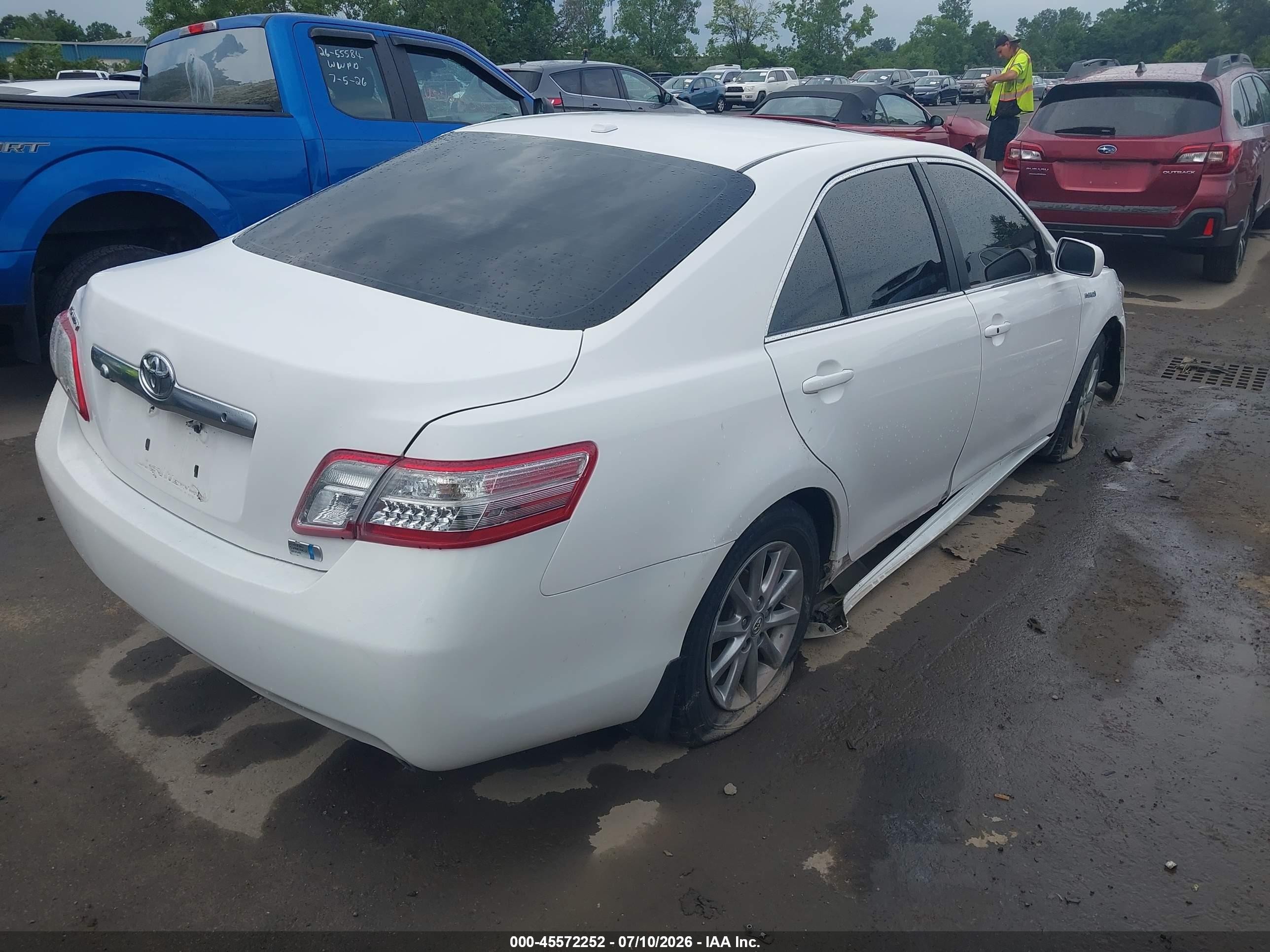 2011 Toyota Camry Hybrid   White vin: 4T1BB3EK2BU132487
