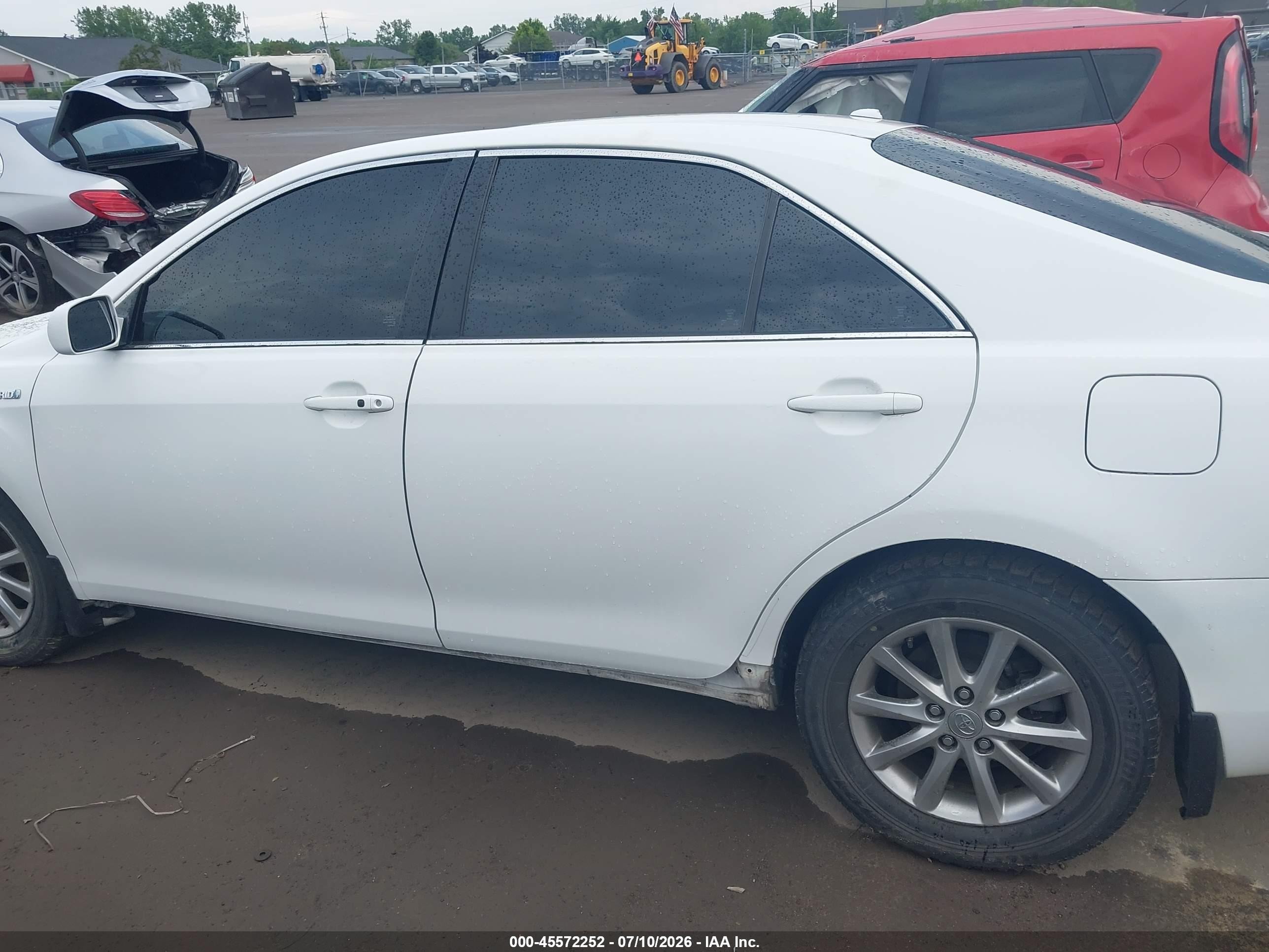 2011 Toyota Camry Hybrid   White vin: 4T1BB3EK2BU132487