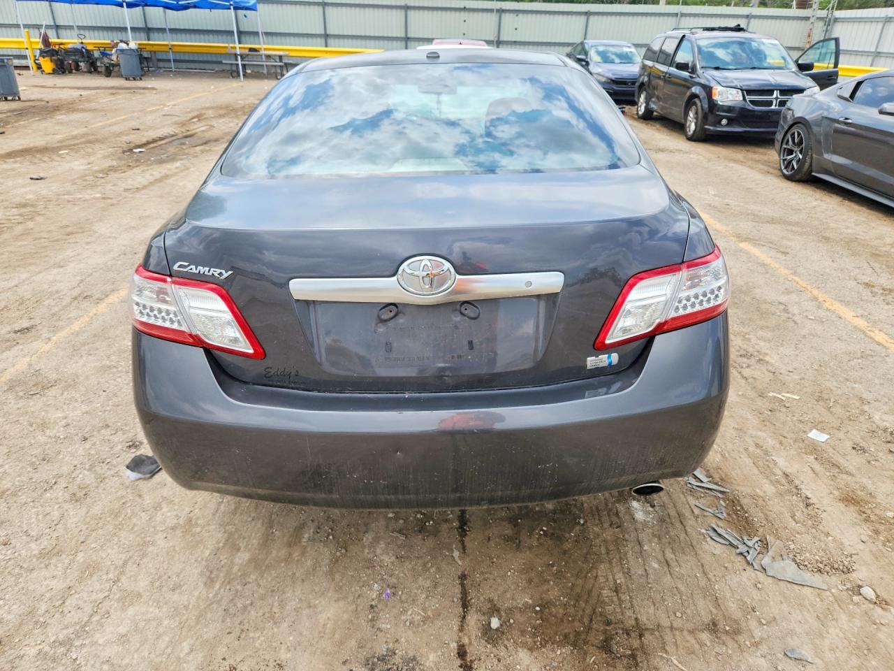2011 Toyota Camry Hybrid Gray vin: 4T1BB3EK2BU138421