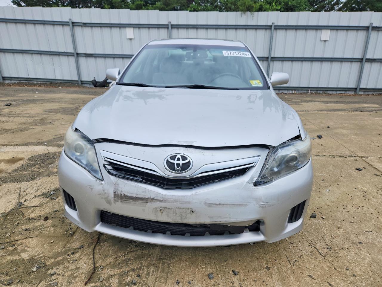 2011 Toyota Camry Hybrid Silver vin: 4T1BB3EK3BU131638