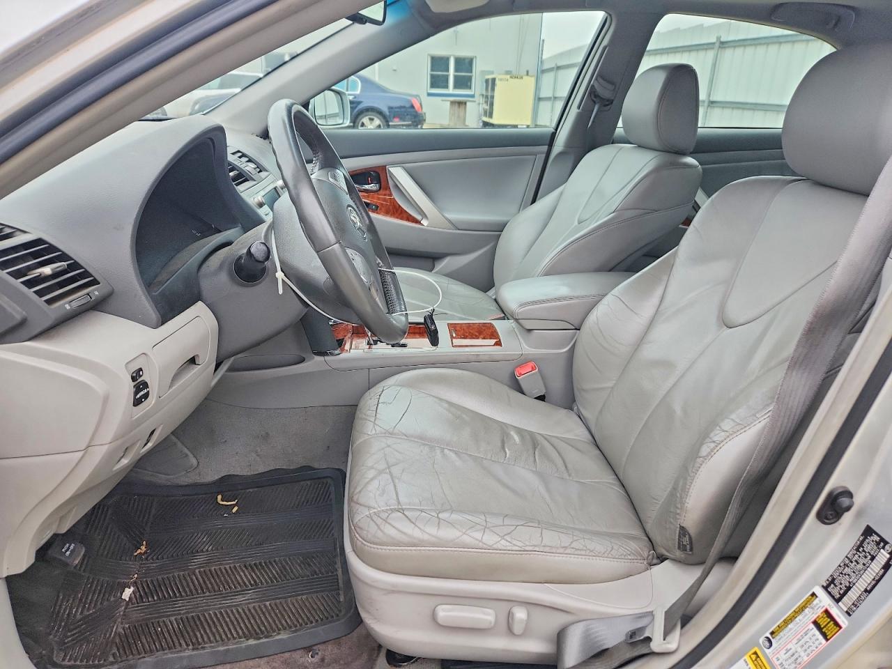 2011 Toyota Camry Hybrid Silver vin: 4T1BB3EK3BU131638