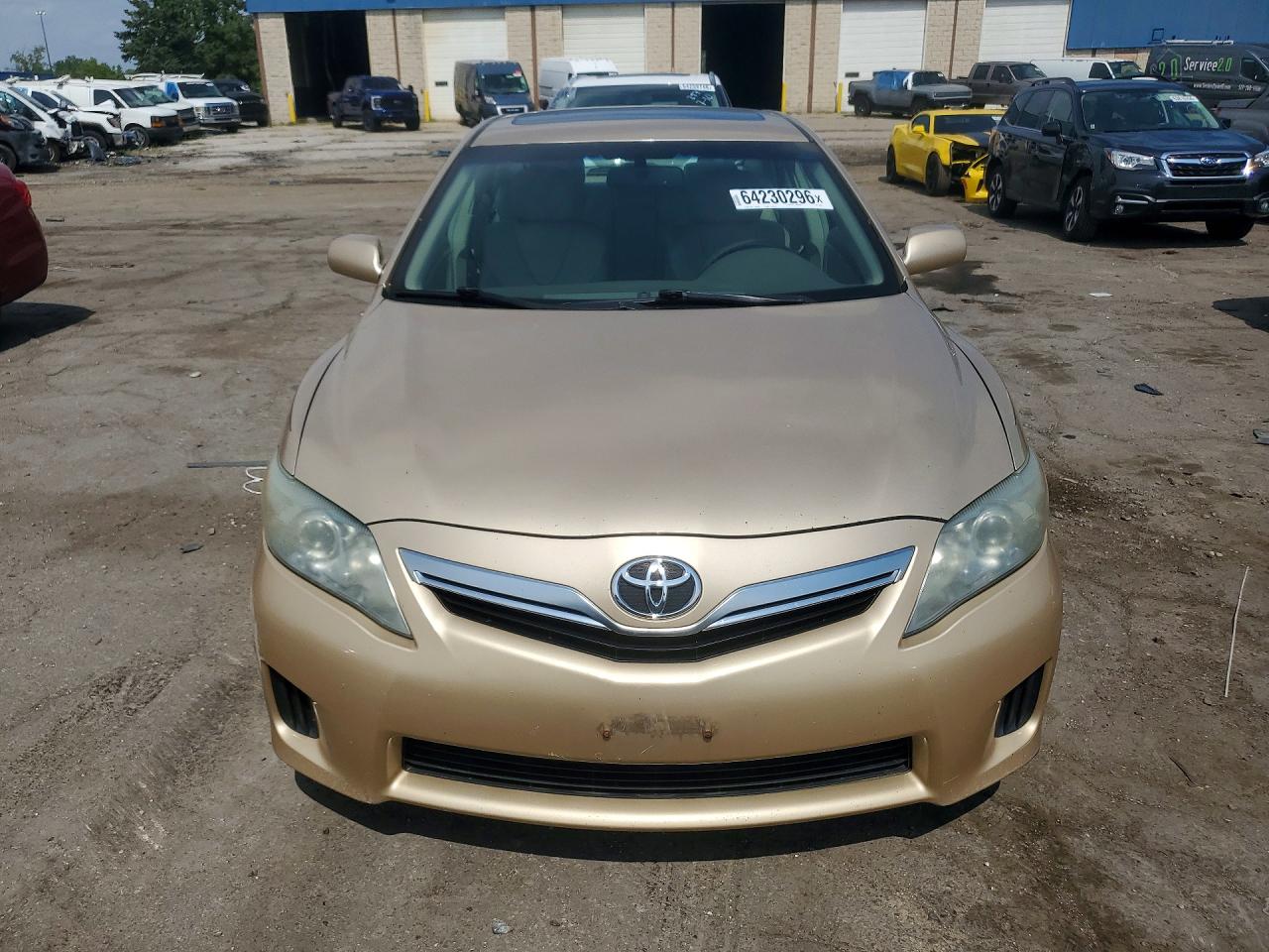 2011 Toyota Camry Hybrid Gold vin: 4T1BB3EK3BU133972